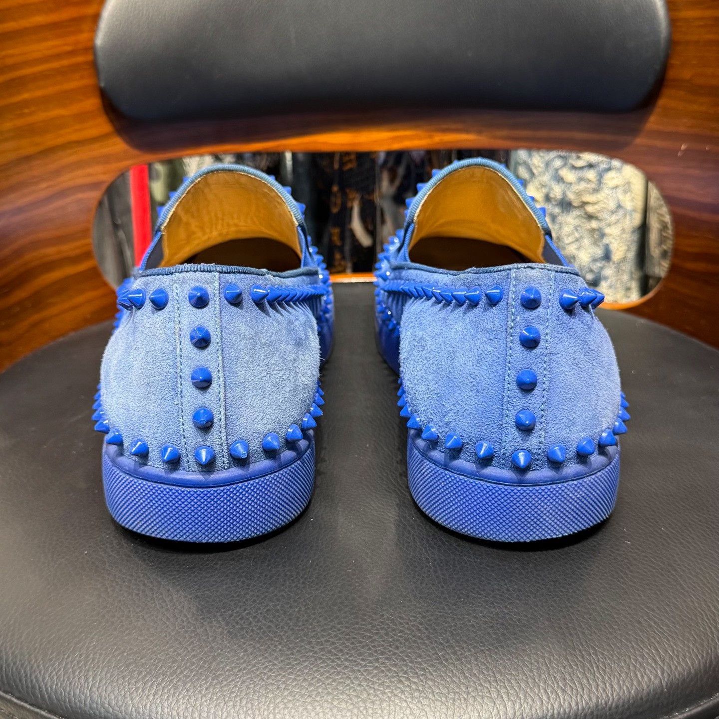 Christian Louboutin Christian Louboutin Velvet Blue Lowtop Sneakers 9.5 Men Size US 9.5 / EU 42-43 - 3 Thumbnail