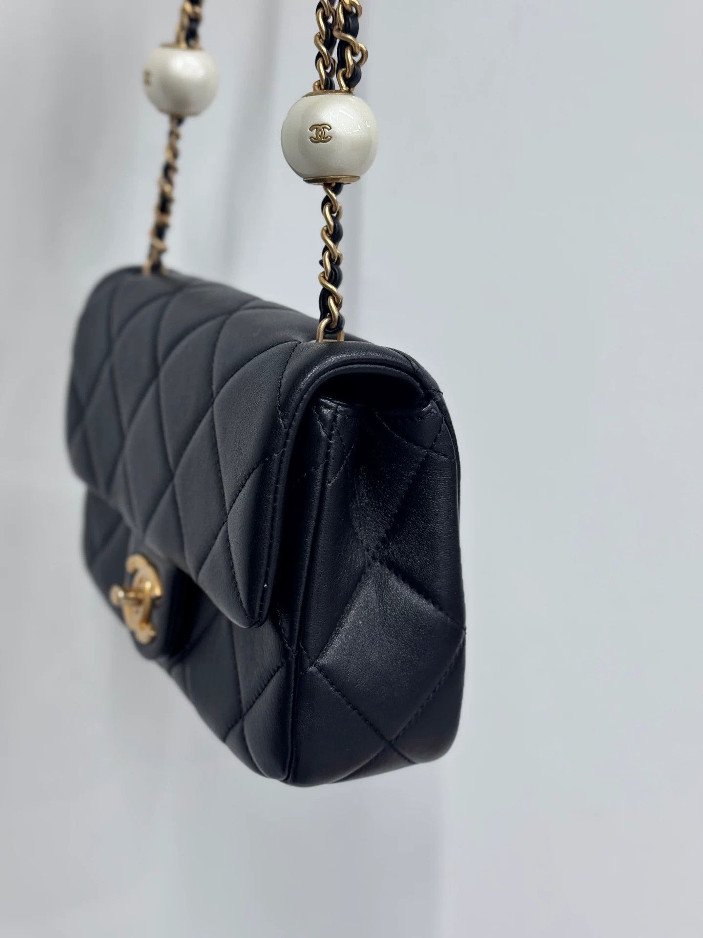 Chanel Pre-loved Bag Very good condition Size ONE SIZE - 3 Thumbnail