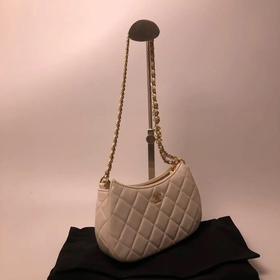 Chanel Pre-loved Bag Very good condition Size ONE SIZE - 4 Thumbnail