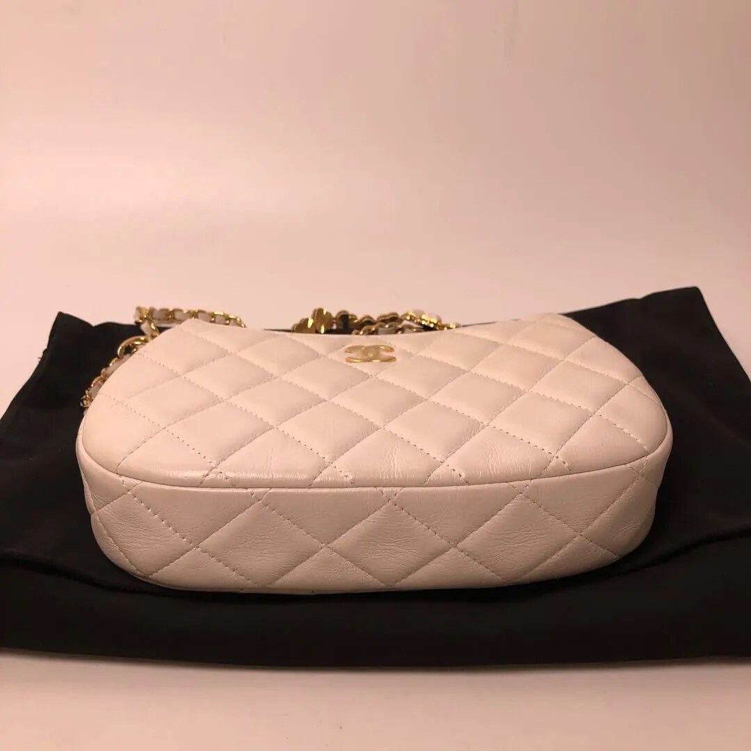 Chanel Pre-loved Bag Very good condition Size ONE SIZE - 5 Thumbnail