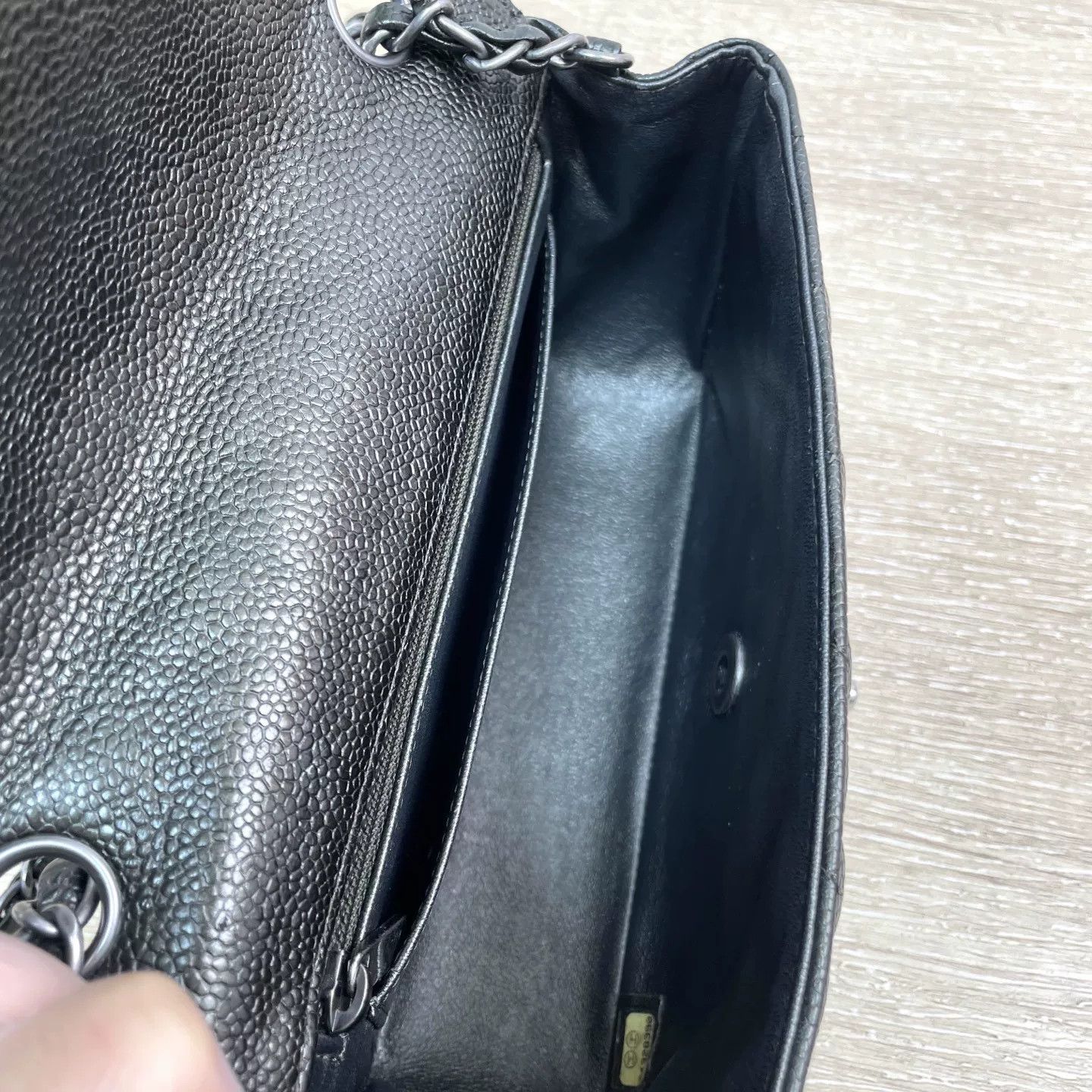 Chanel Pre-loved Bag Very good condition Size ONE SIZE - 4 Thumbnail