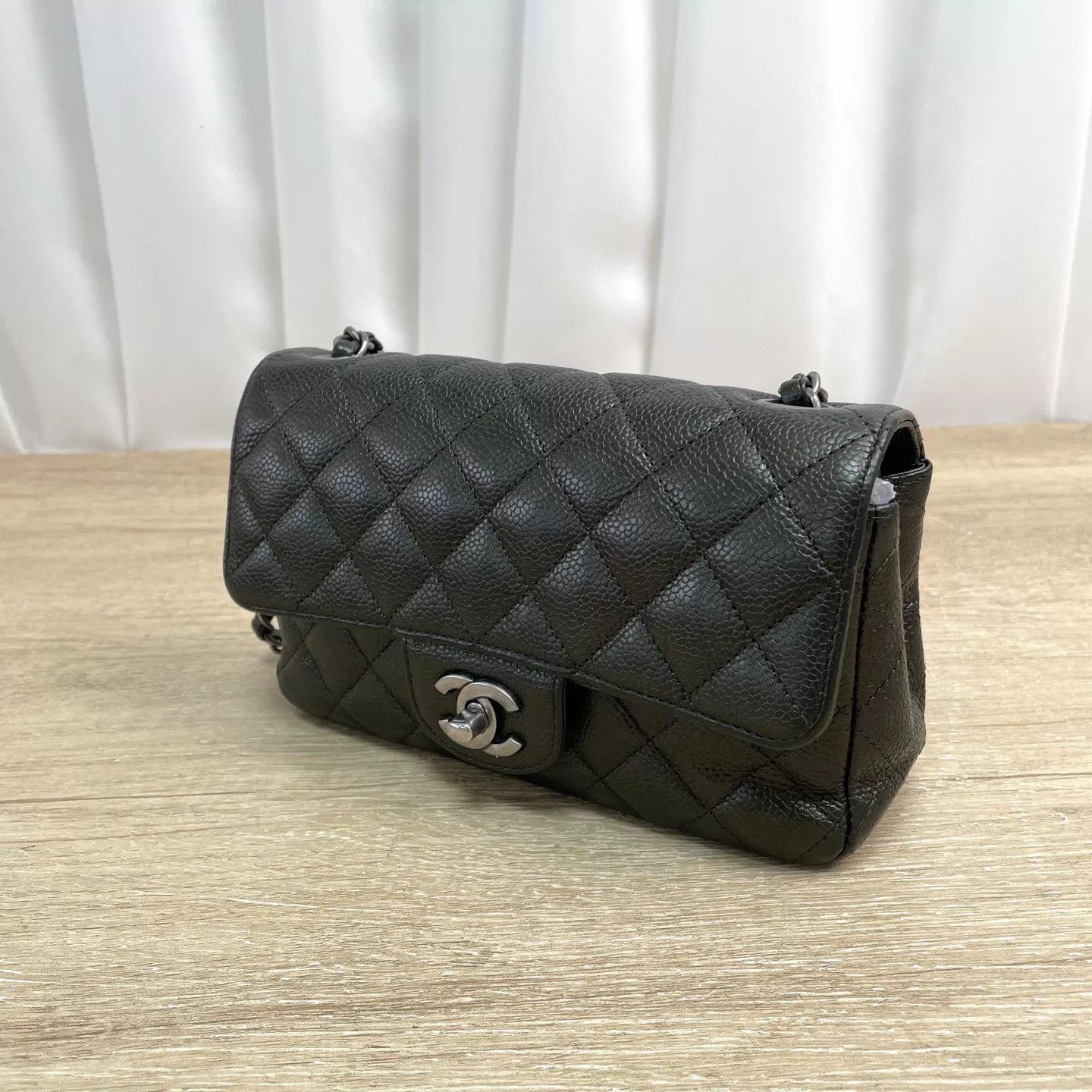 Chanel Pre-loved Bag Very good condition Size ONE SIZE - 2 Thumbnail