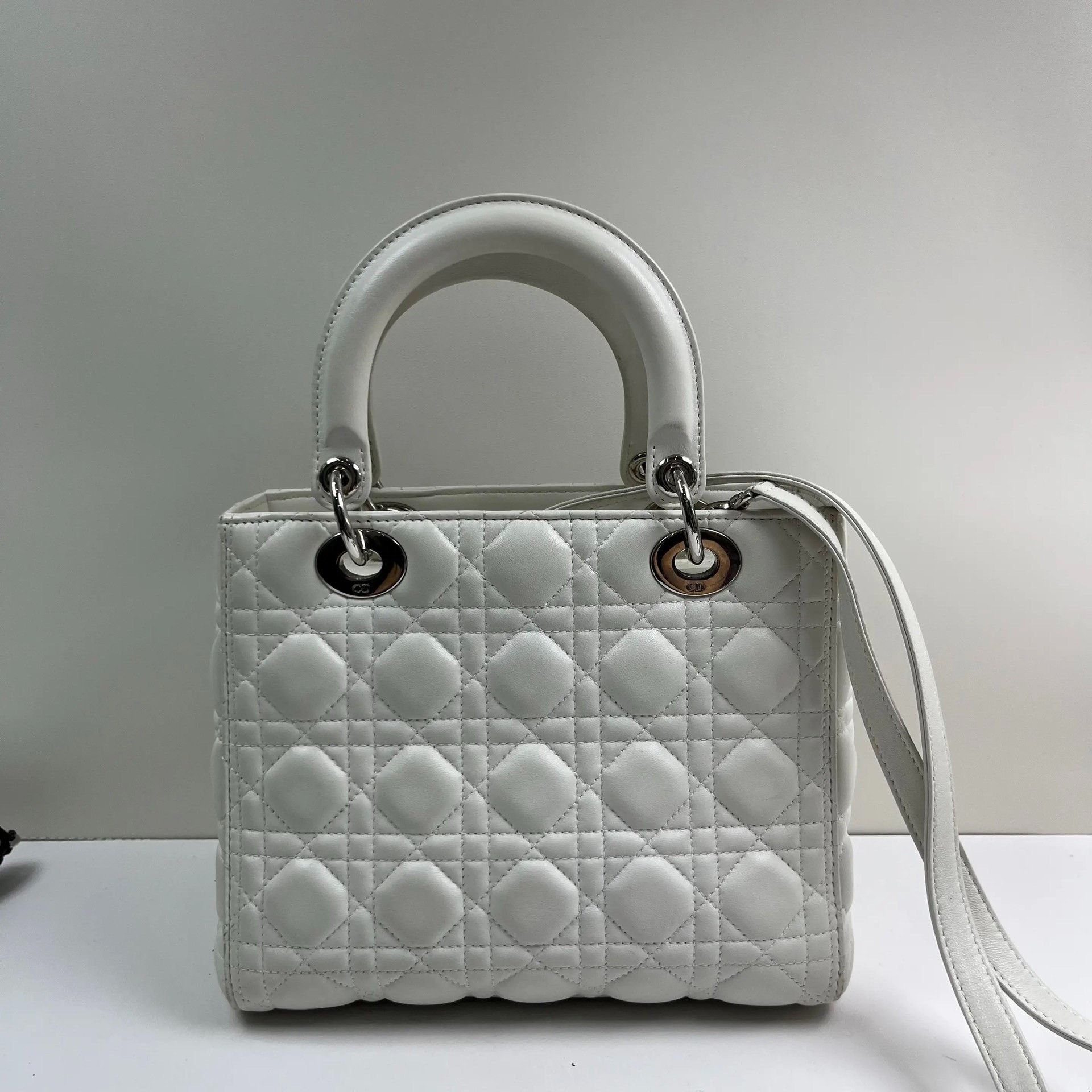 Dior Pre-loved Bag Very good condition Size ONE SIZE - 4 Thumbnail