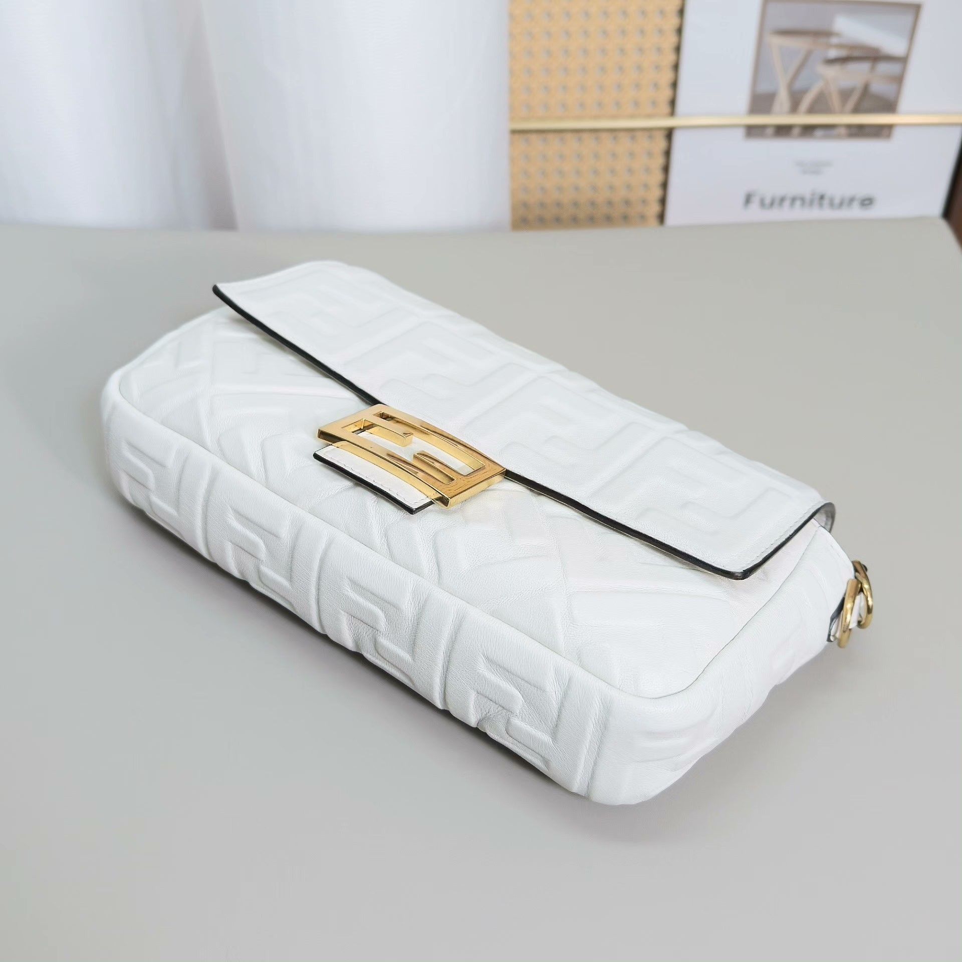 Fendi Pre-loved Bag Very good condition Size ONE SIZE - 4 Thumbnail