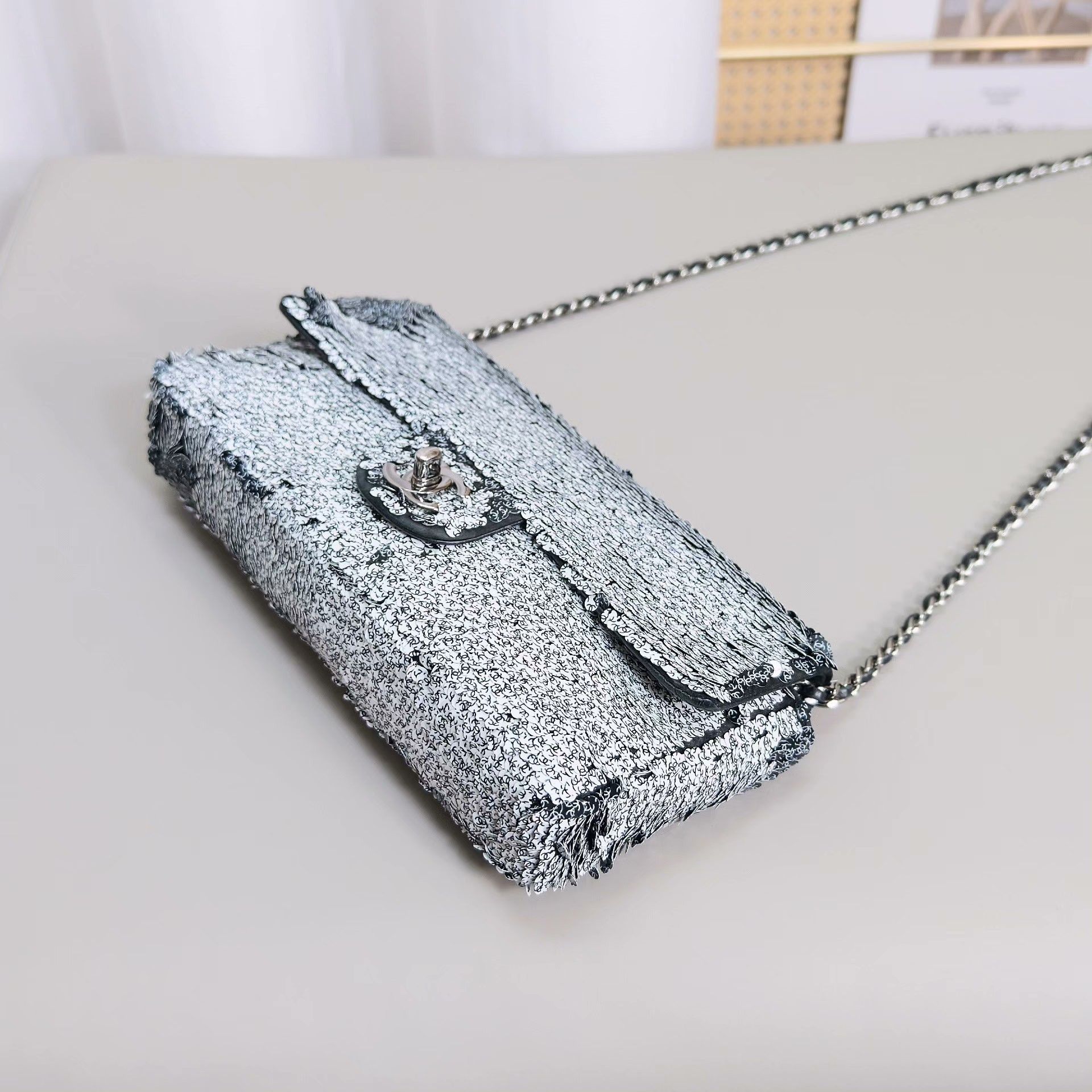 Chanel Pre-loved Bag Very good condition Size ONE SIZE - 3 Thumbnail