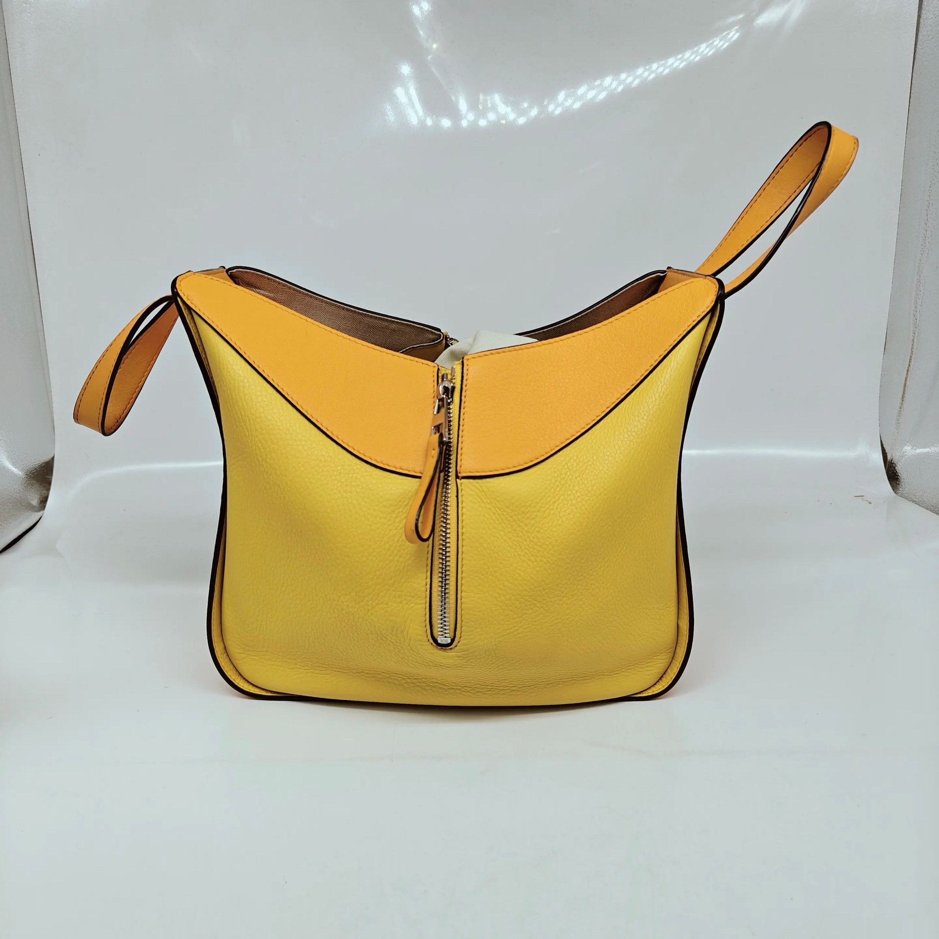 Loewe Pre-loved Bag Very good condition Size ONE SIZE - 6 Thumbnail