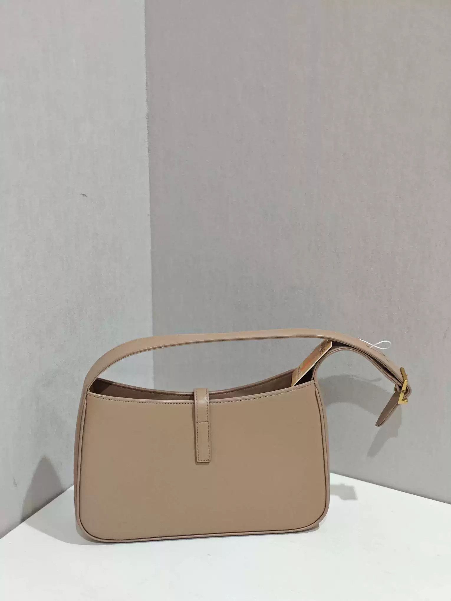 Saint Laurent Paris Pre-loved Bag Very good condition Size ONE SIZE - 2 Thumbnail