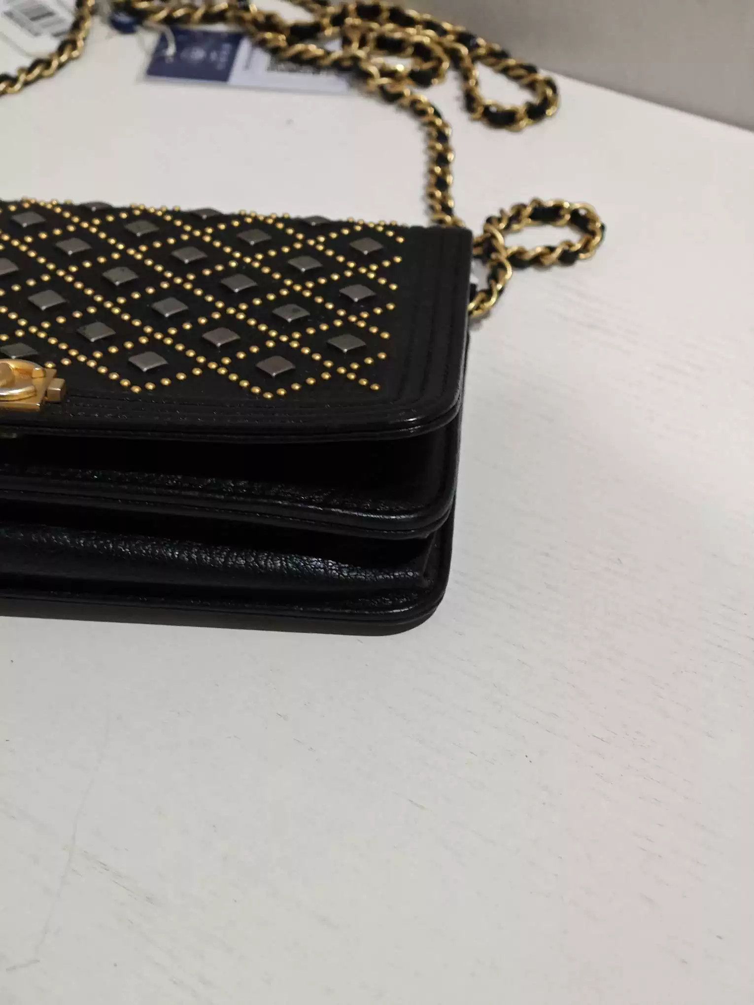 Chanel Pre-loved Bag Very good condition Size ONE SIZE - 6 Thumbnail