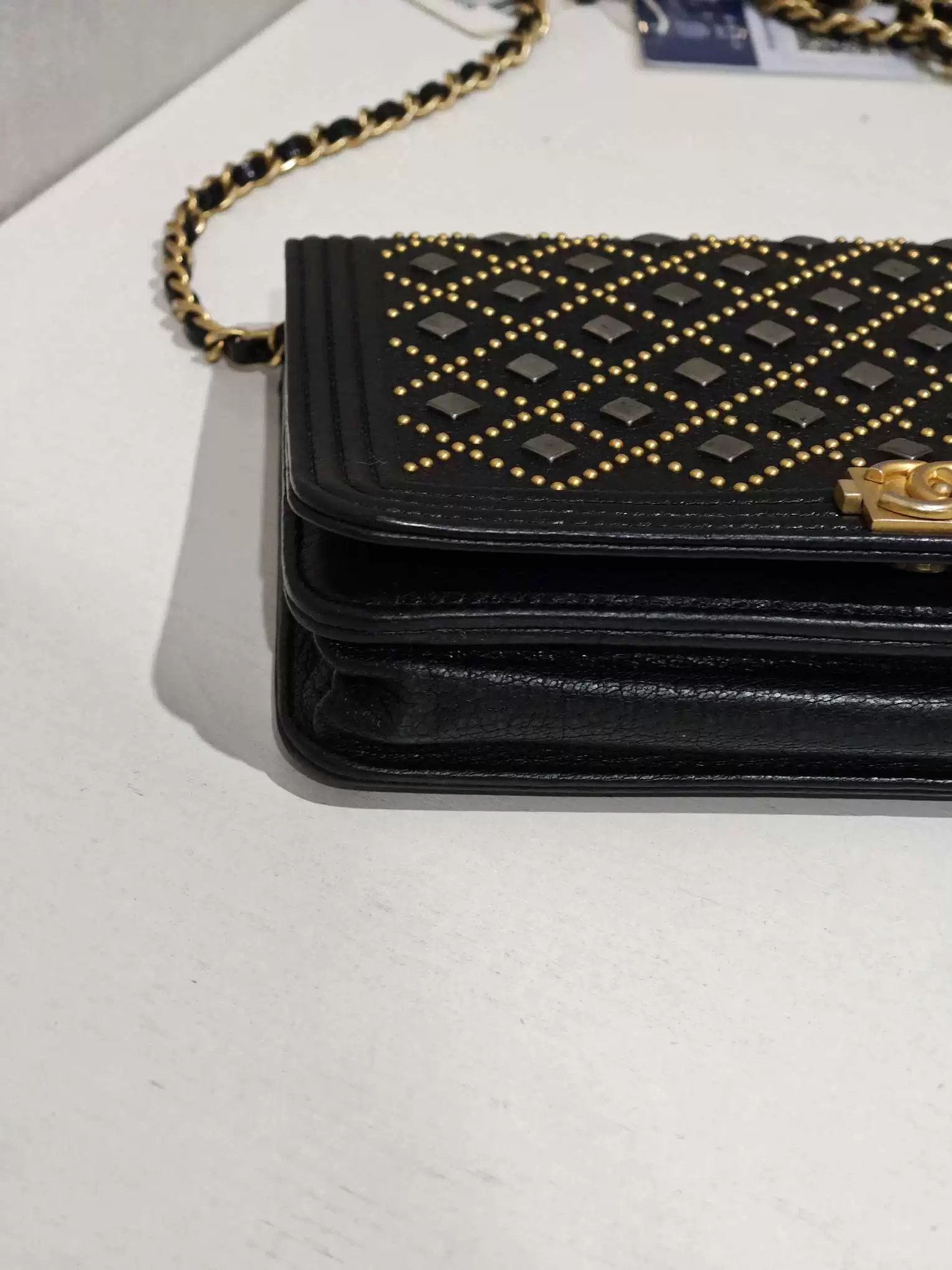 Chanel Pre-loved Bag Very good condition Size ONE SIZE - 5 Thumbnail