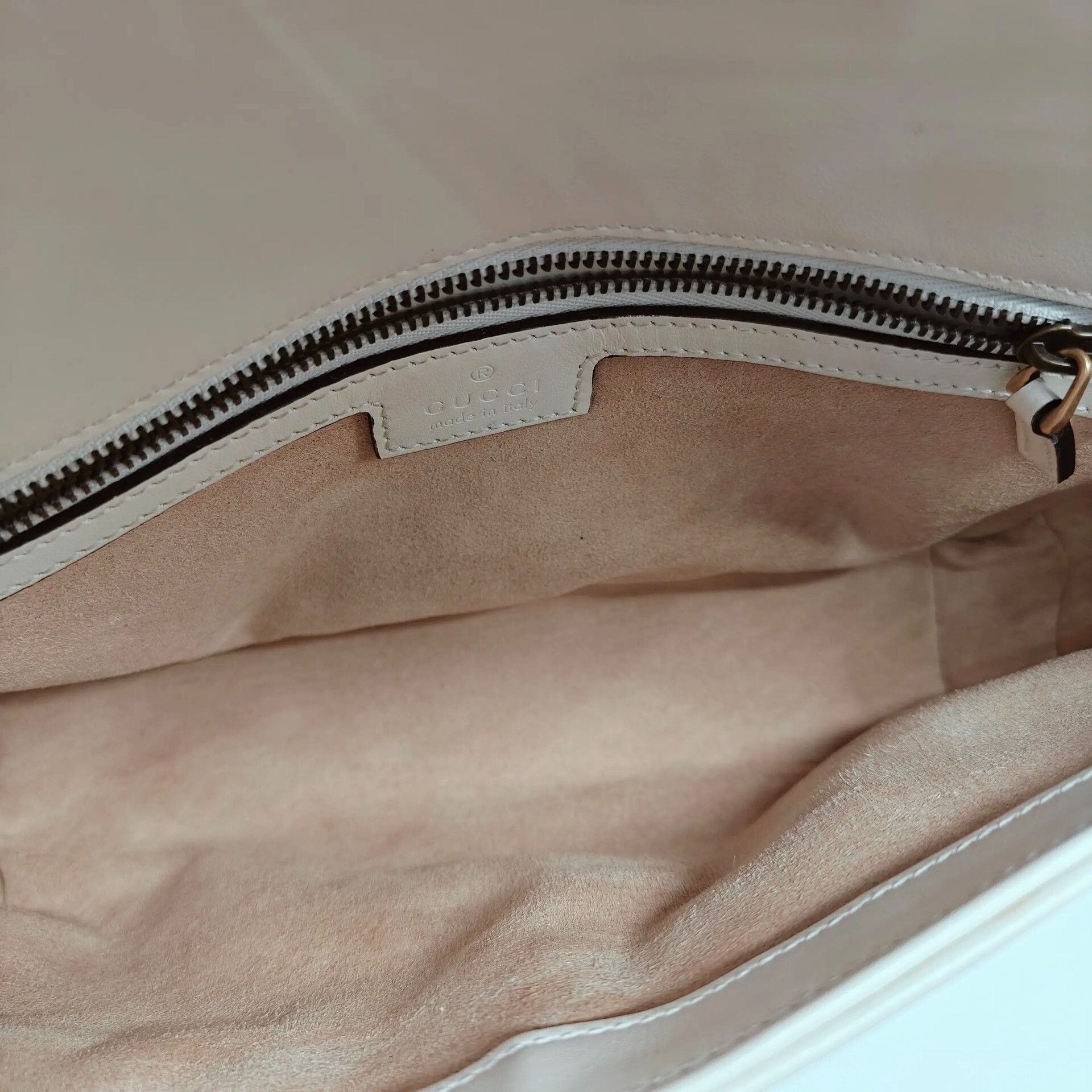Gucci Pre-loved Bag Very good condition Size ONE SIZE - 9 Thumbnail