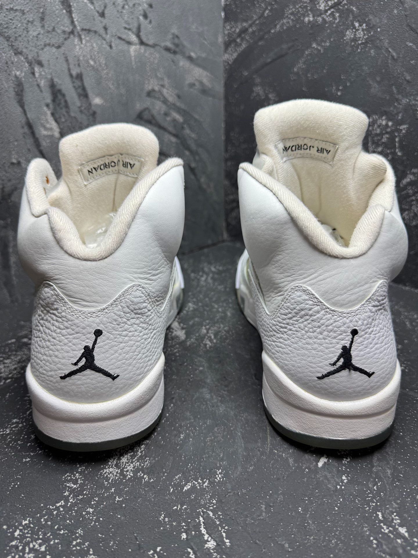 Nike Nike White Lowtop Sneakers 11.5 Men Size US 11.5 / EU 44-45 - 3 Thumbnail