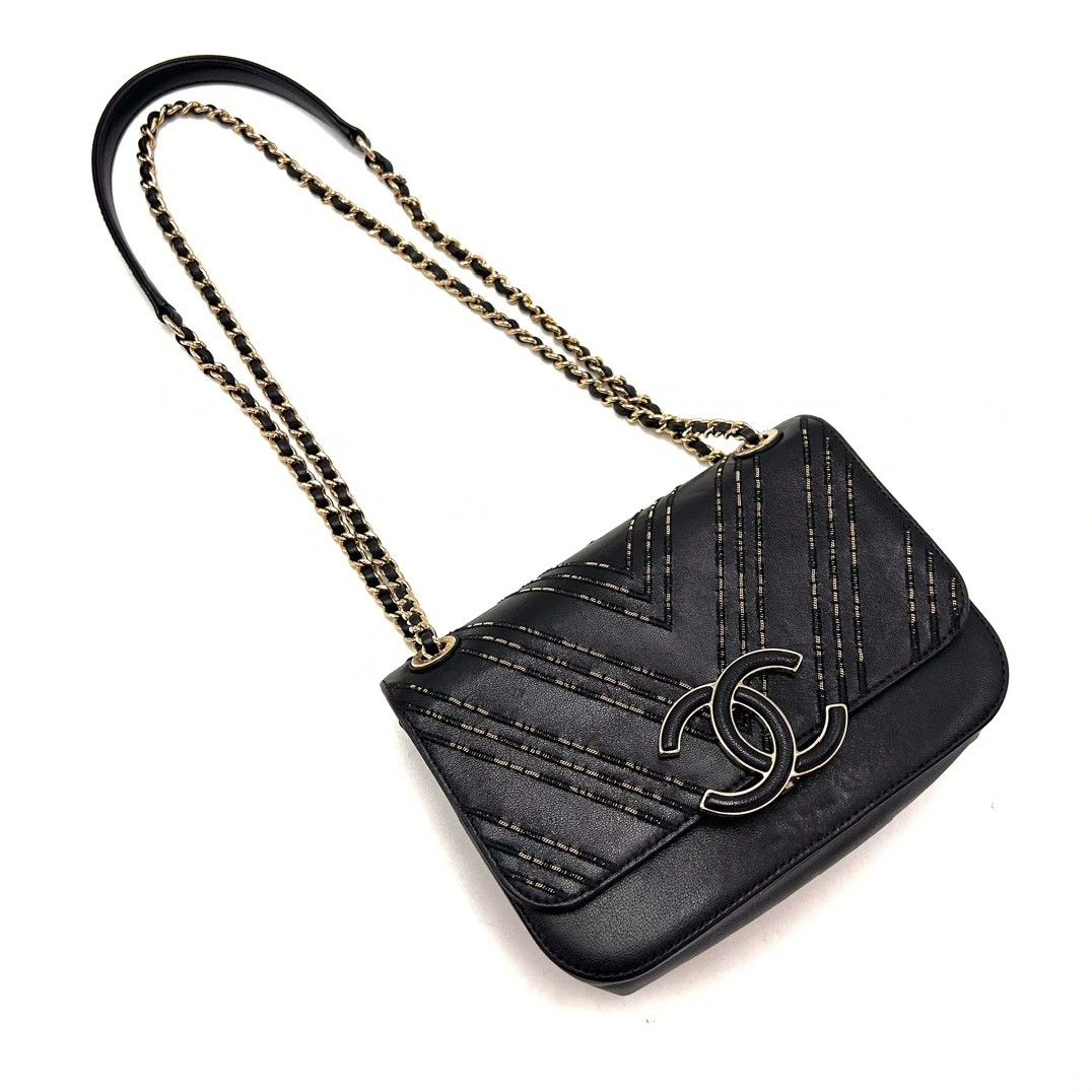 Chanel Pre-loved Bag Very good condition Size ONE SIZE - 4 Thumbnail