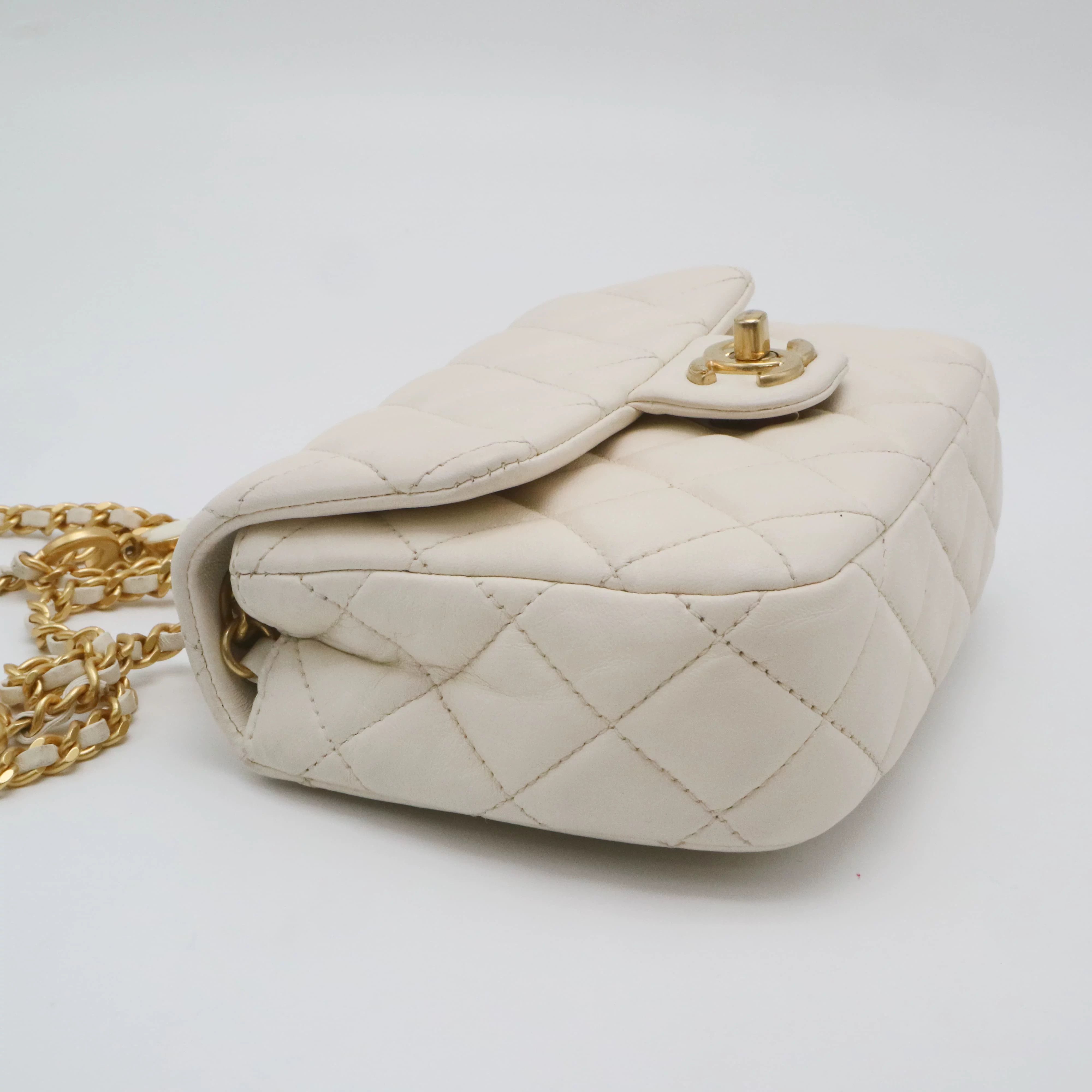 Chanel Pre-loved Bag Very good condition Size ONE SIZE - 5 Thumbnail