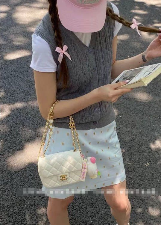 Chanel Pre-loved Bag Very good condition Size ONE SIZE - 9 Thumbnail