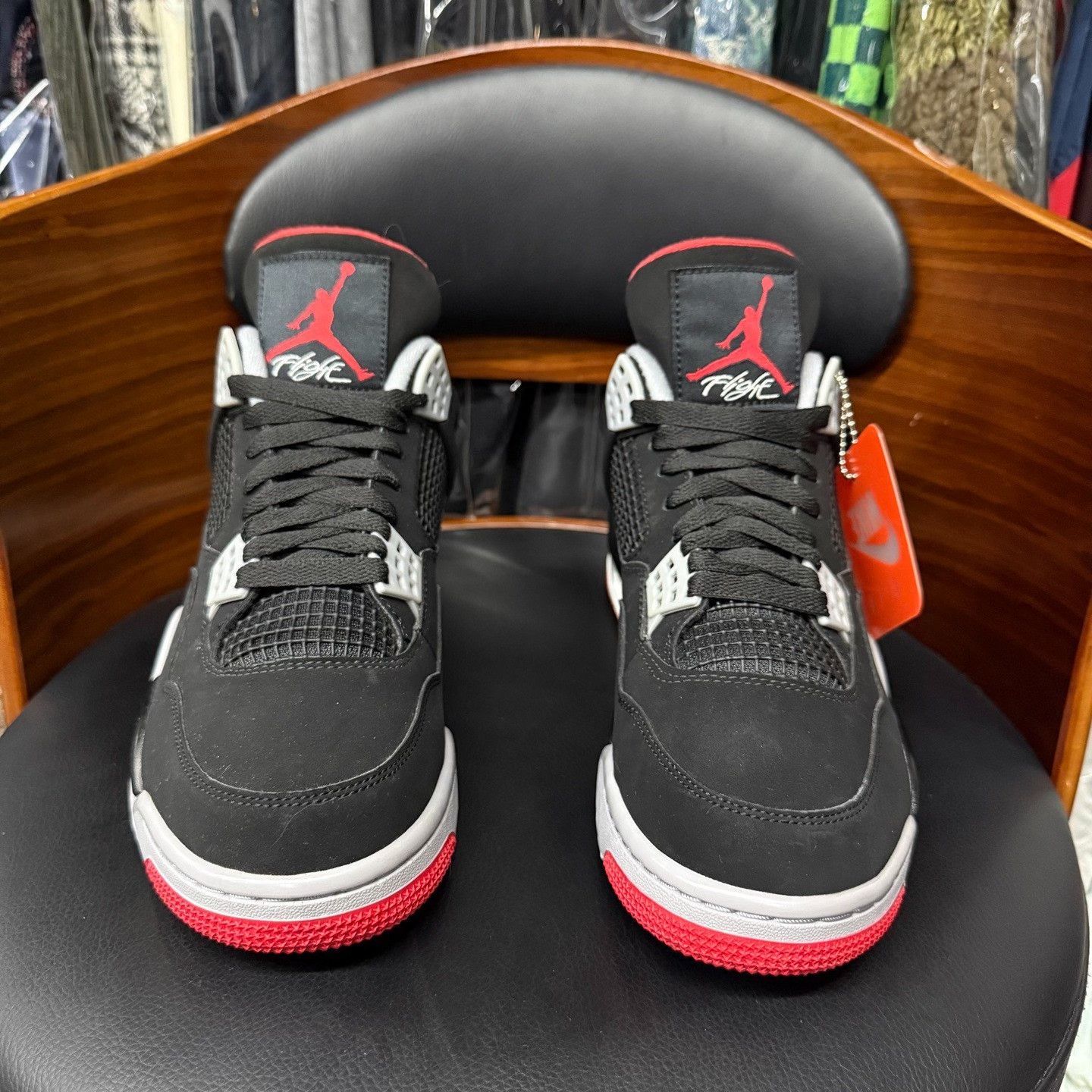 Nike Nike AJ4 Black Lowtop Sneakers 9 Men Size US 9 / EU 42 - 2 Thumbnail