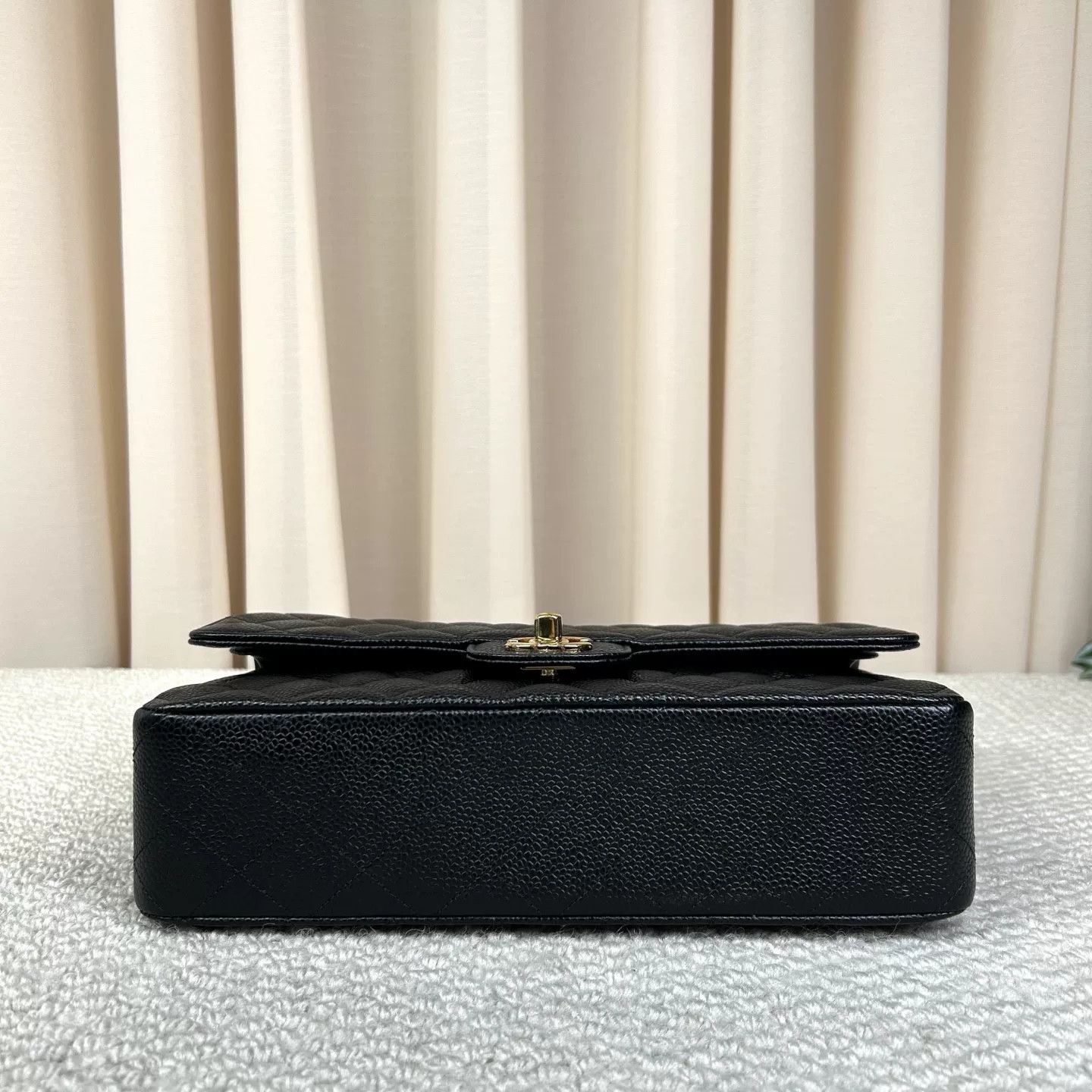 Chanel Pre-loved Bag Very good condition Size ONE SIZE - 3 Thumbnail