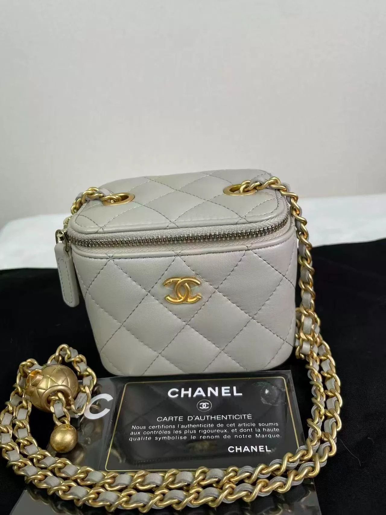 Chanel Pre-loved Bag Very good condition Size ONE SIZE - 4 Thumbnail