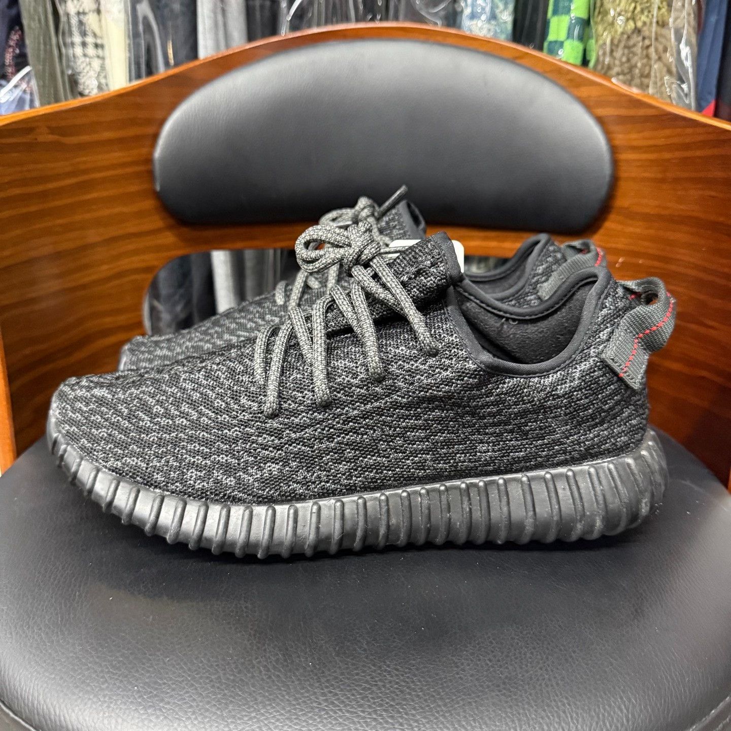 Adidas Adidas YEEZY350 Black Lowtop Sneakers 9 Men Size US 9 / EU 42 - 6 Thumbnail