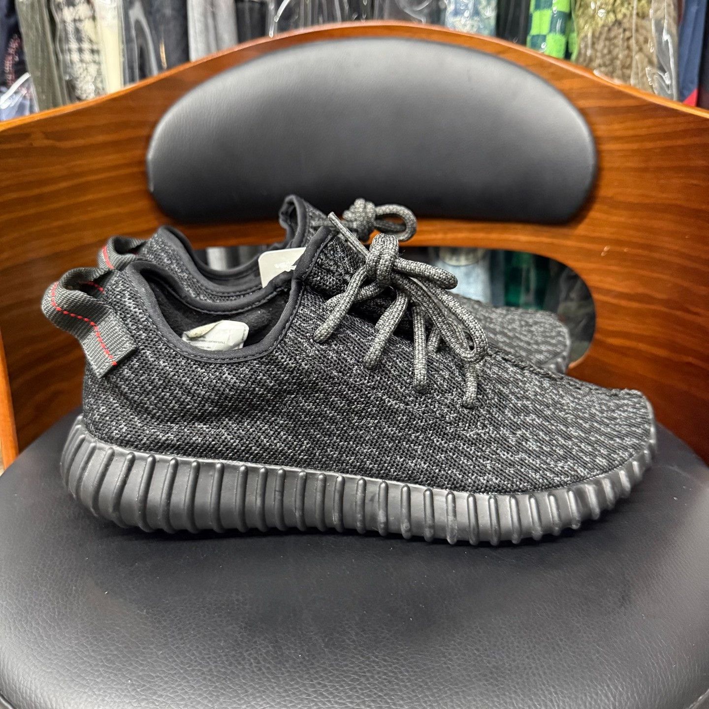 Adidas Adidas YEEZY350 Black Lowtop Sneakers 9 Men Size US 9 / EU 42 - 4 Thumbnail