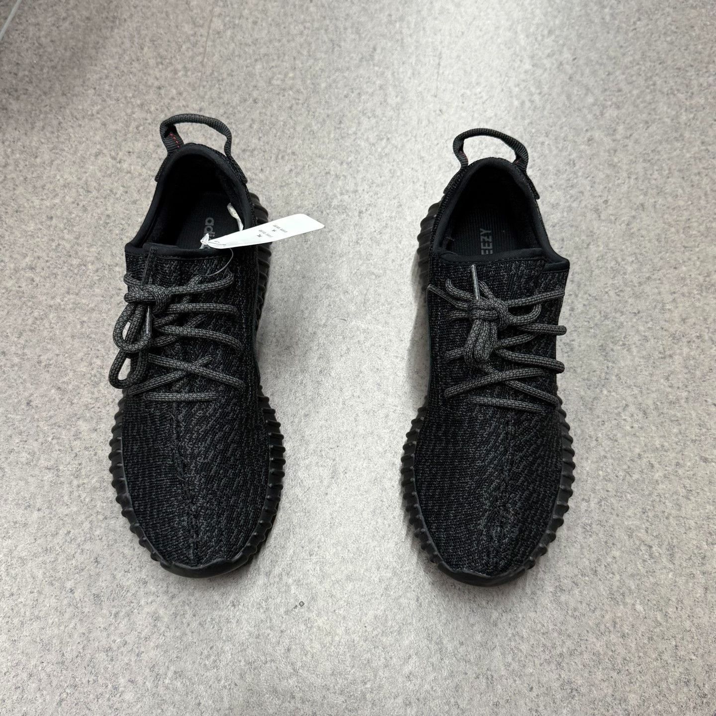 Adidas Adidas YEEZY350 Black Lowtop Sneakers 9 Men Size US 9 / EU 42 - 5 Thumbnail