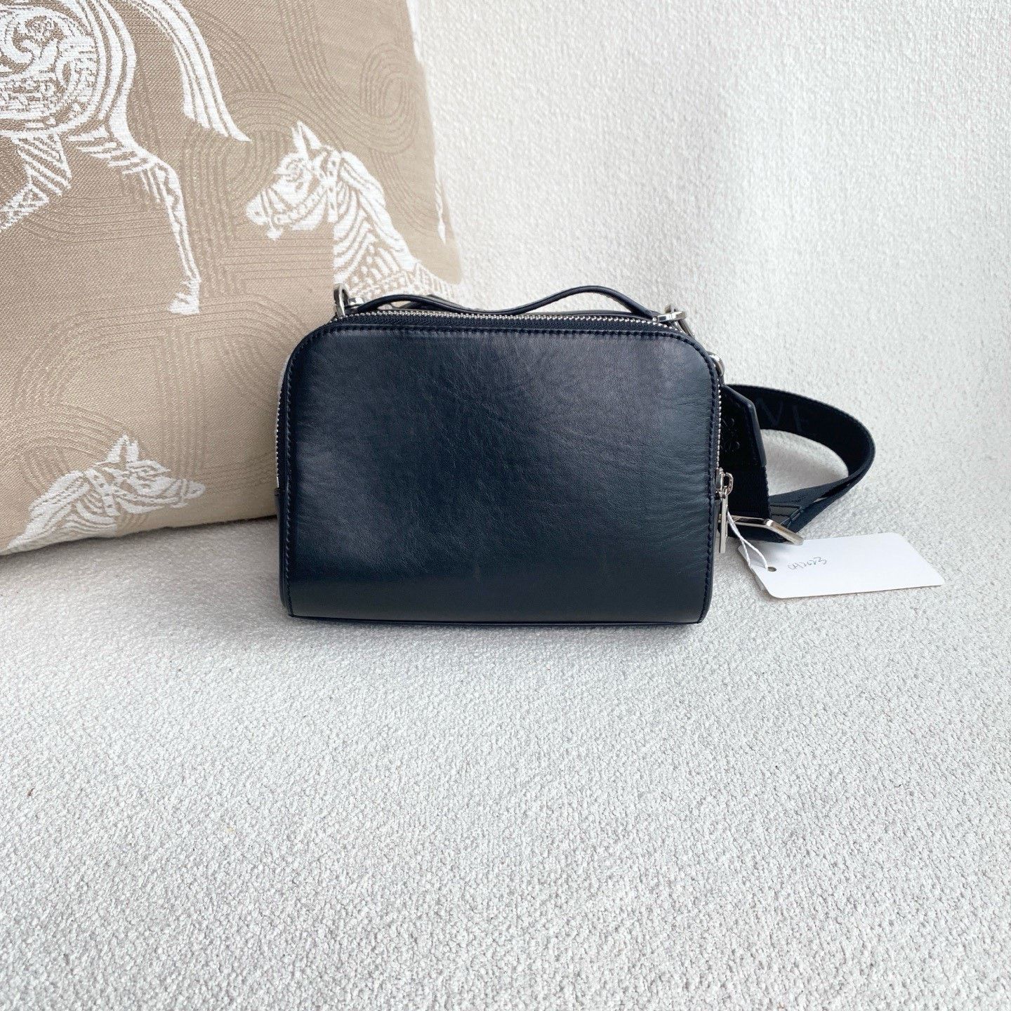 Loewe Pre-loved Bag Very good condition Size ONE SIZE - 3 Thumbnail