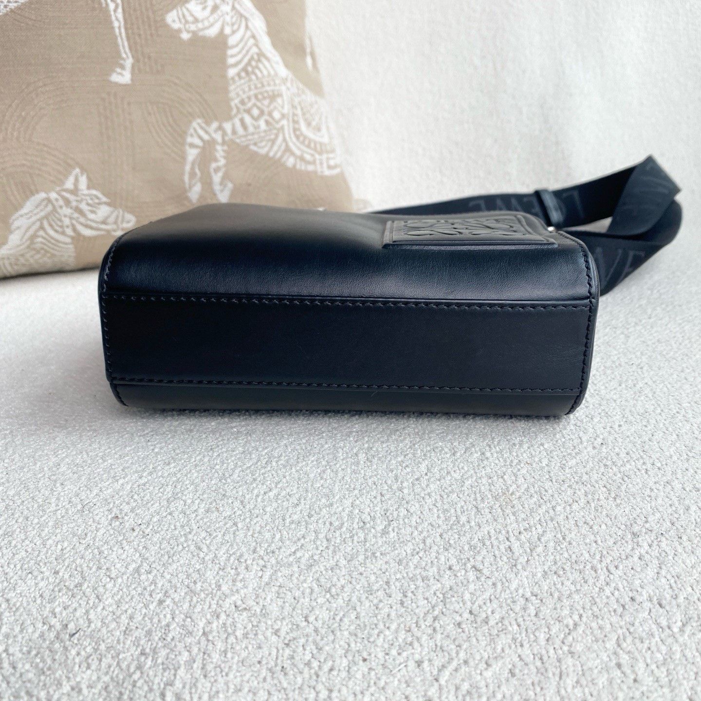 Loewe Pre-loved Bag Very good condition Size ONE SIZE - 5 Thumbnail