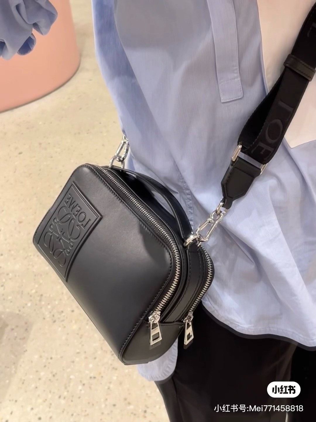 Loewe Pre-loved Bag Very good condition Size ONE SIZE - 9 Thumbnail