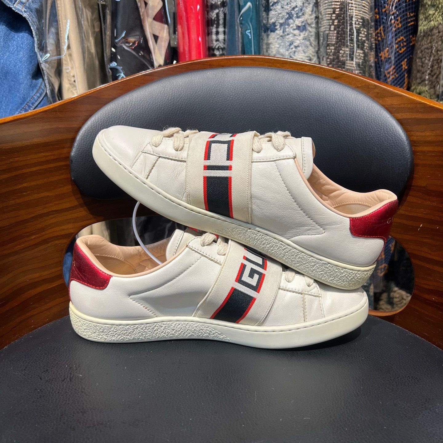 Gucci Gucci Red Lowtop Sneakers us_5 Women Size US 5 / IT 35 - 7 Thumbnail
