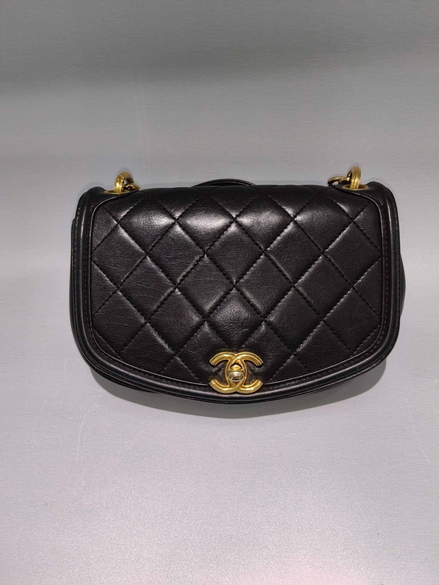 Chanel Pre-loved Bag Very good condition Size ONE SIZE - 3 Thumbnail