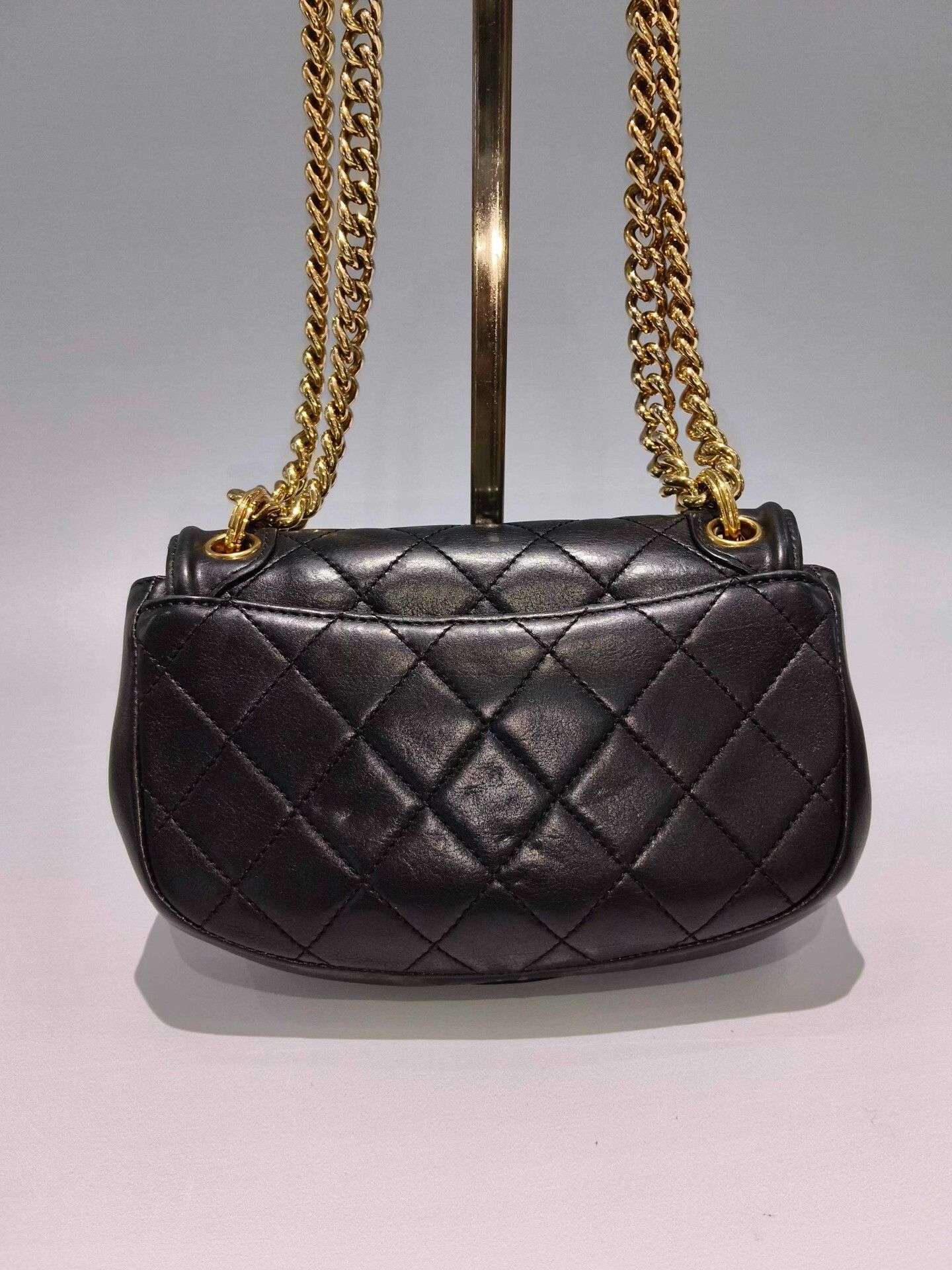 Chanel Pre-loved Bag Very good condition Size ONE SIZE - 5 Thumbnail