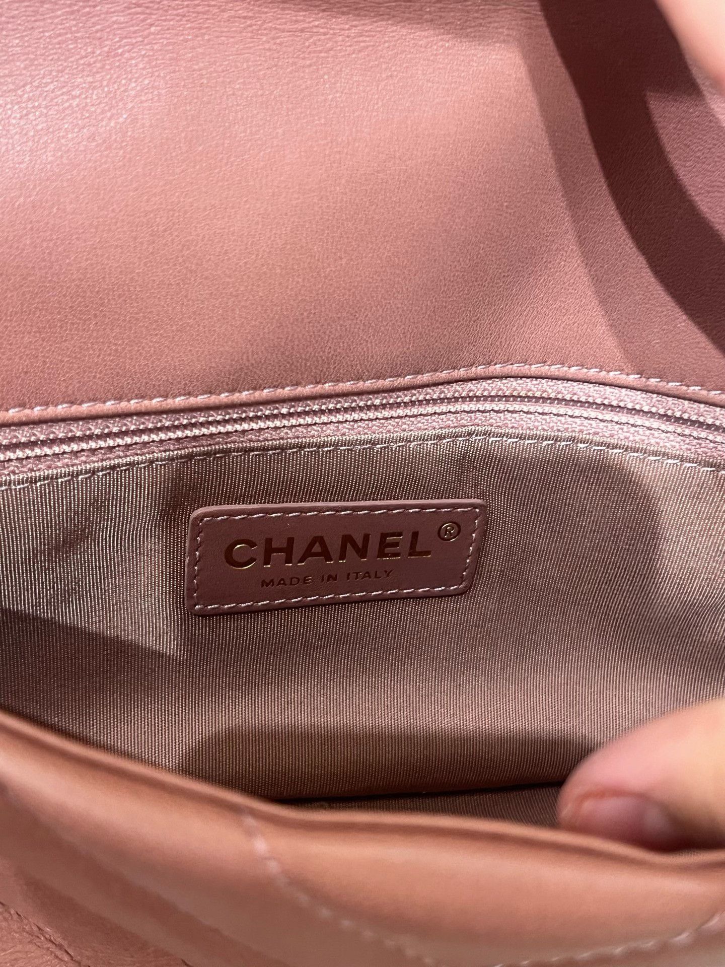 Chanel Pre-loved Bag Very good condition Size ONE SIZE - 4 Thumbnail