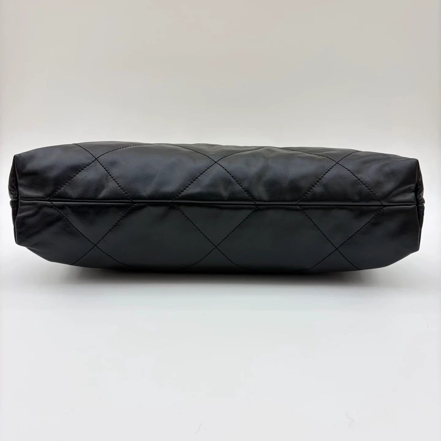 Chanel Pre-loved Bag Very good condition Size ONE SIZE - 5 Thumbnail