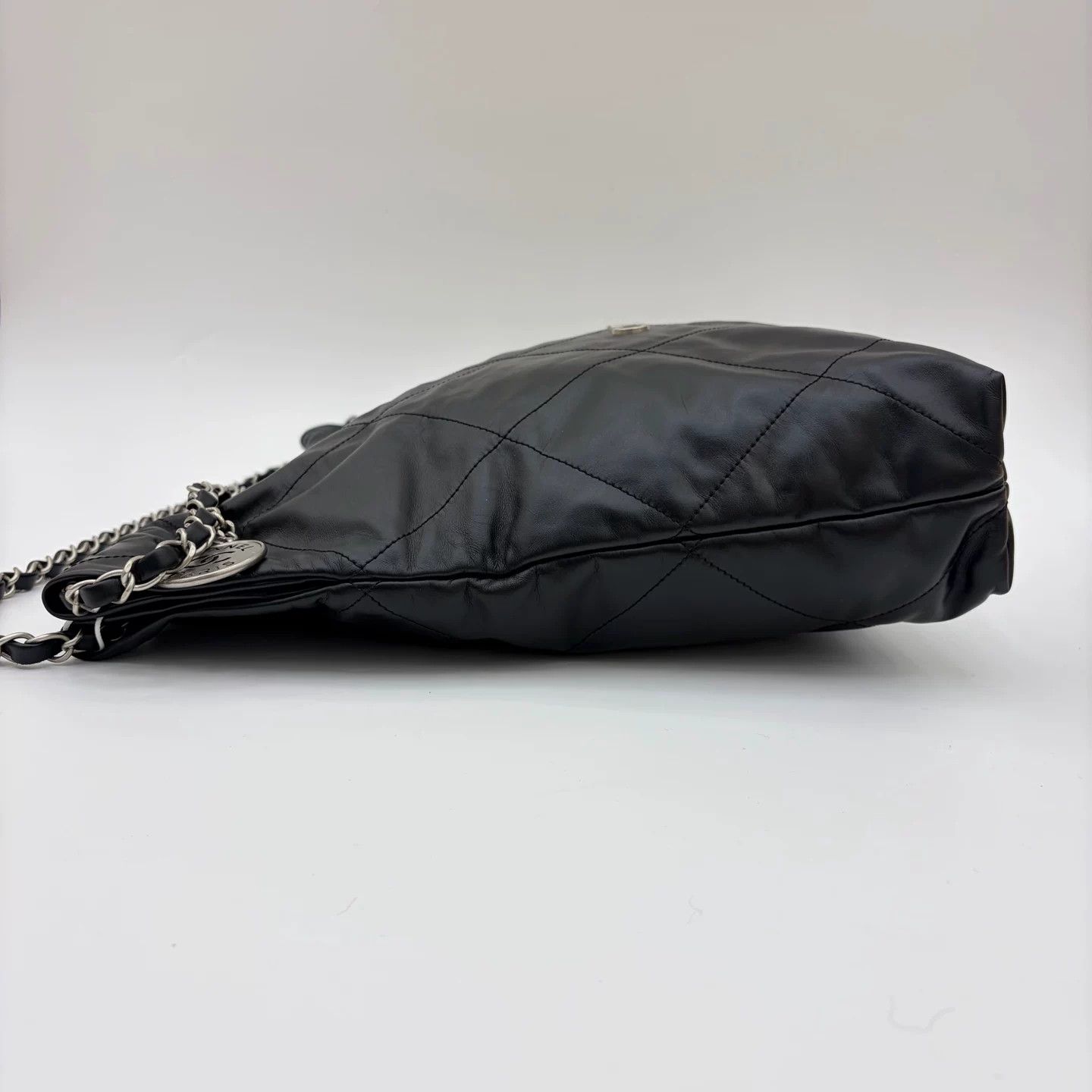 Chanel Pre-loved Bag Very good condition Size ONE SIZE - 6 Thumbnail