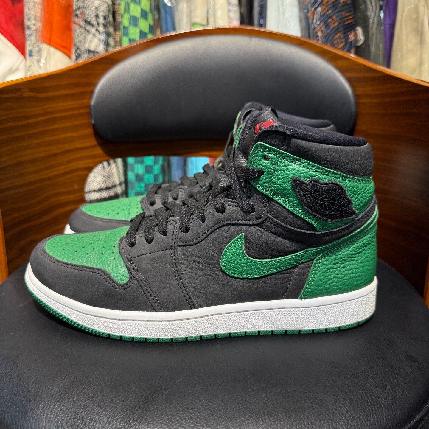 Nike Nike AJ1 Green Lowtop Sneakers 9 Men Size US 9 / EU 42 - 6 Thumbnail