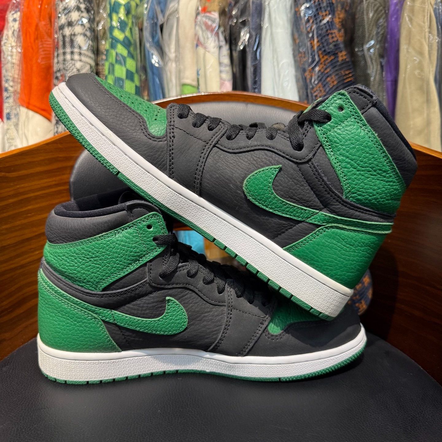 Nike Nike AJ1 Green Lowtop Sneakers 9 Men Size US 9 / EU 42 - 7 Thumbnail