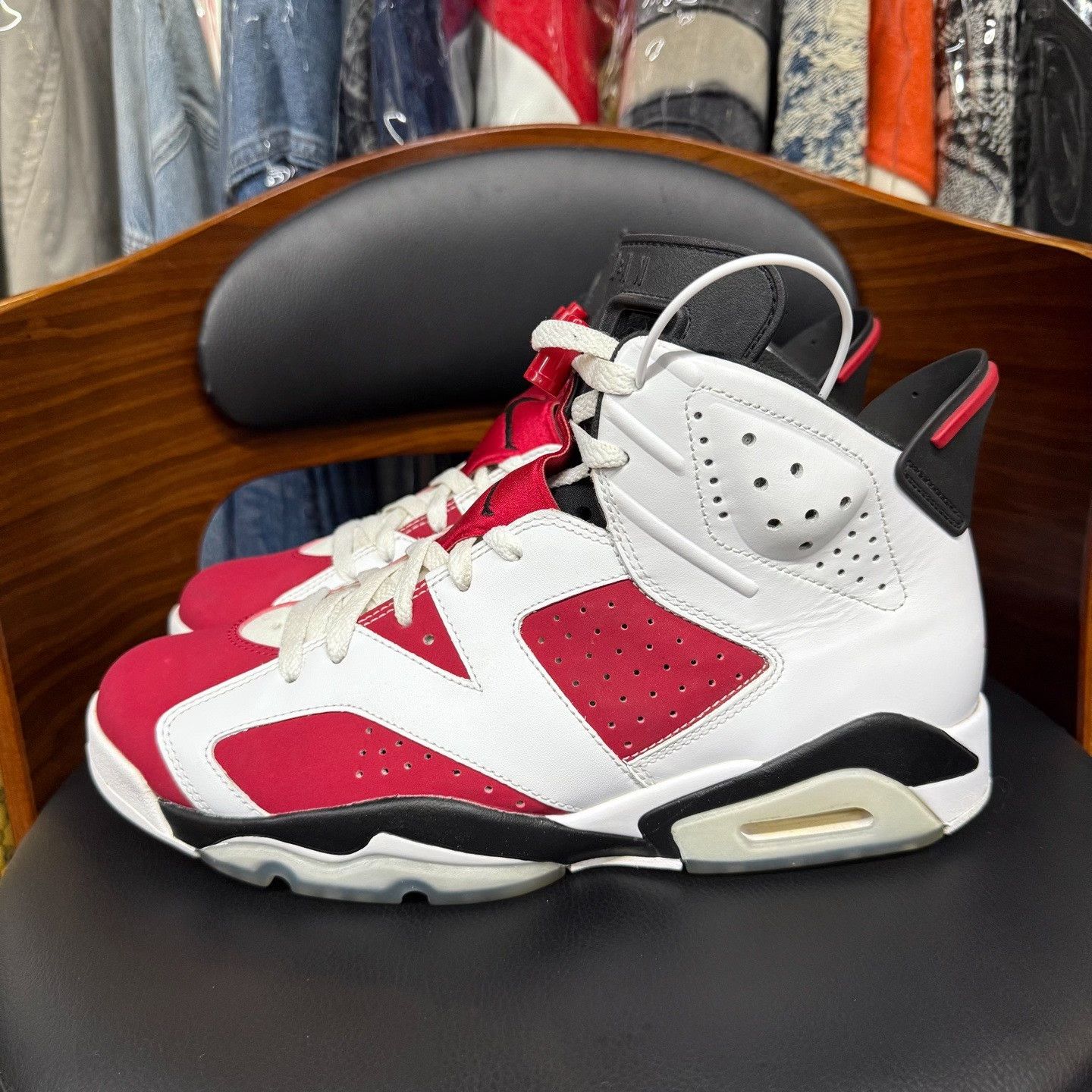 Nike Nike AJ6 Lowtop Sneakers 10.5 Men Size US 10.5 / EU 43-44 - 6 Thumbnail