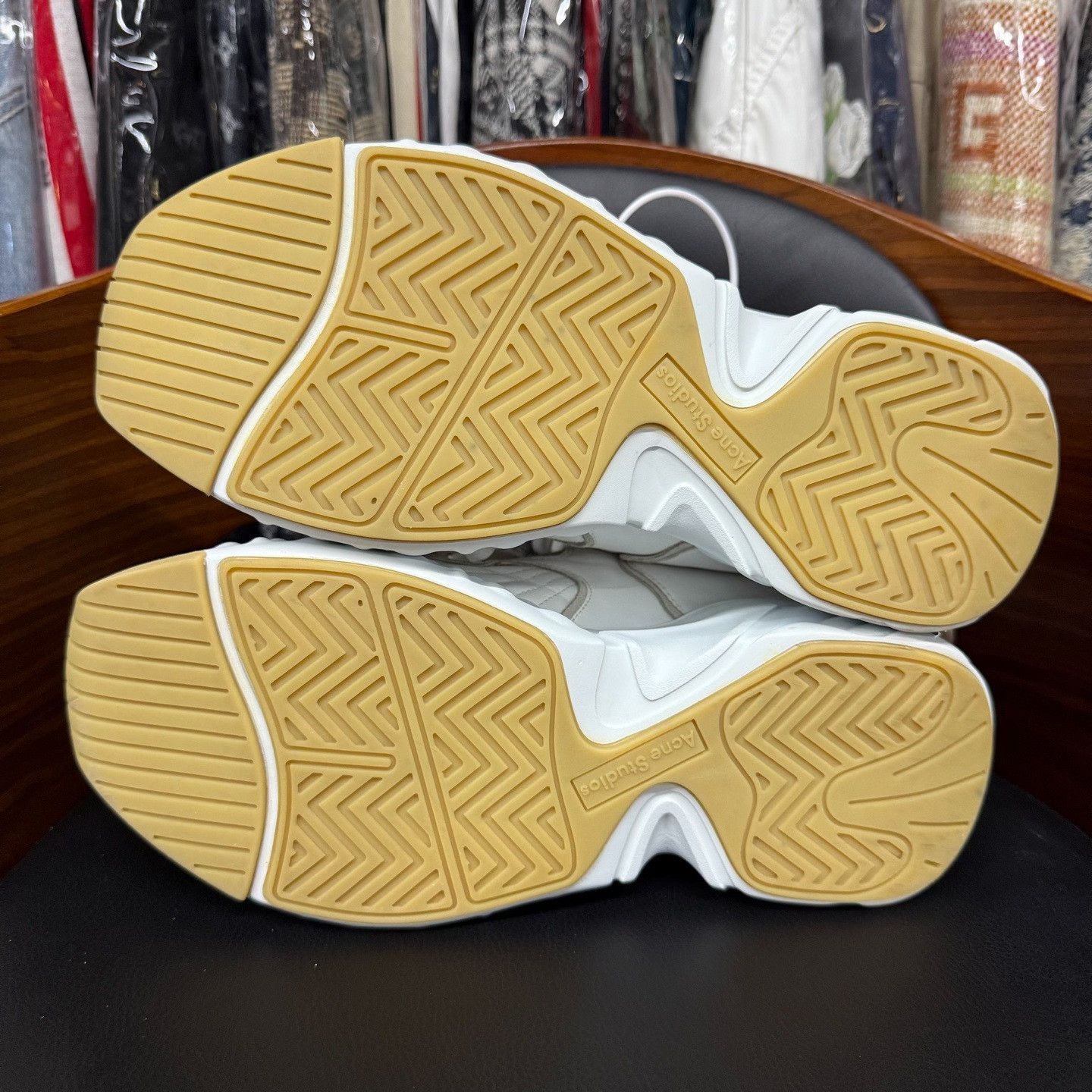 Acne Studios Acne Studios Brown Lowtop Sneakers 8.5 Men Size US 8.5 / EU 41-42 - 9 Thumbnail