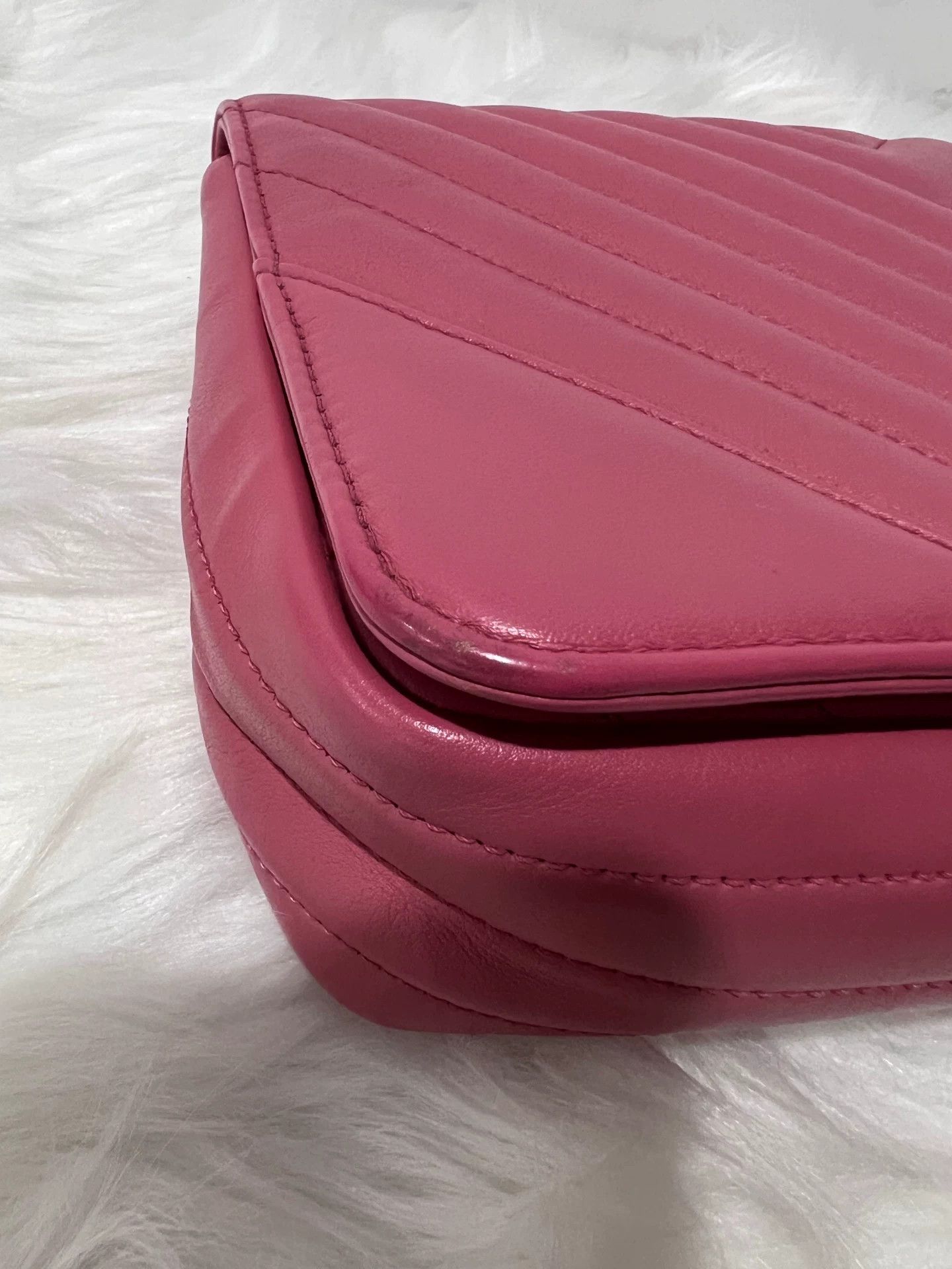Chanel Pre-loved Bag Very good condition Size ONE SIZE - 4 Thumbnail