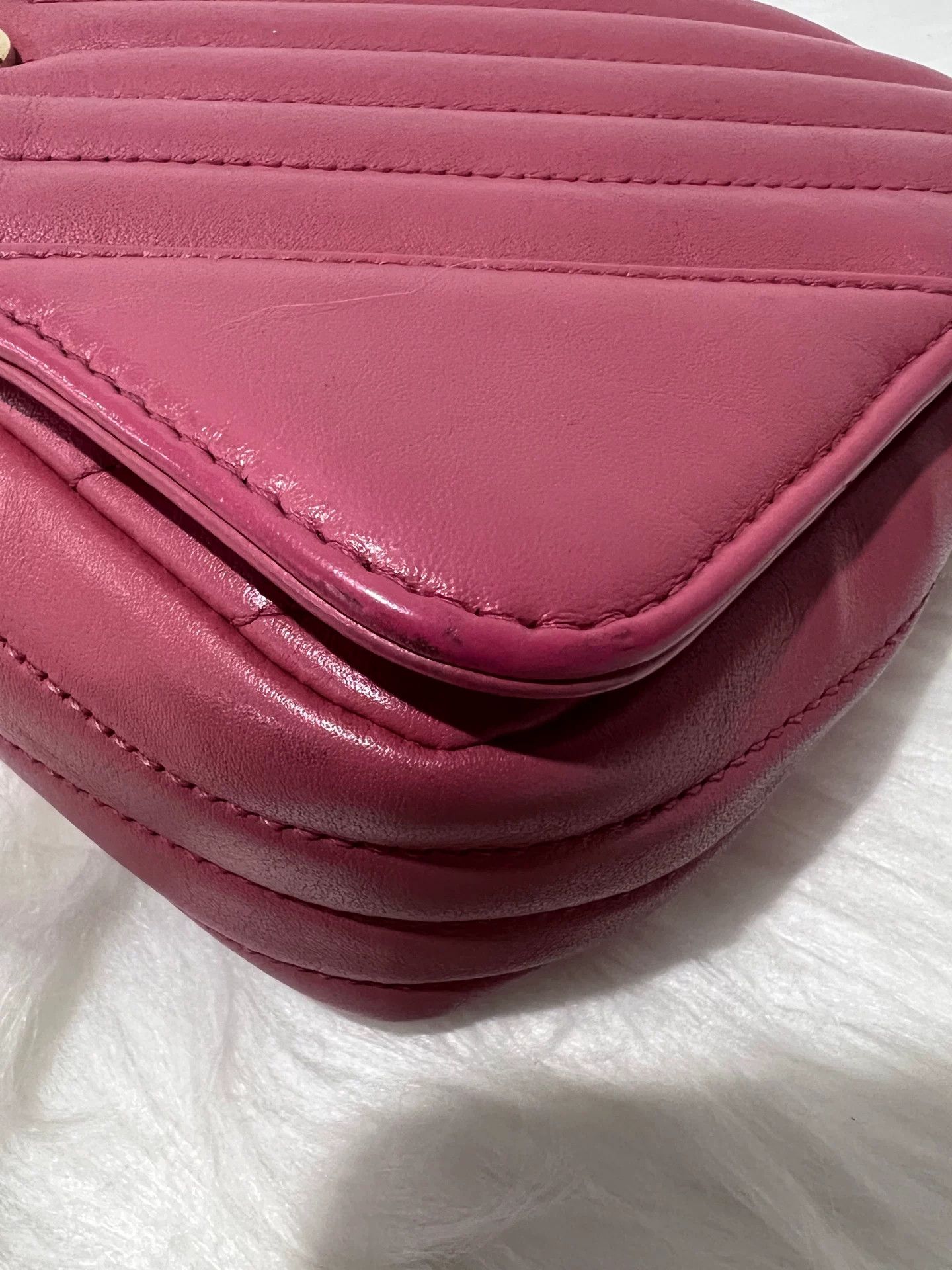 Chanel Pre-loved Bag Very good condition Size ONE SIZE - 3 Thumbnail