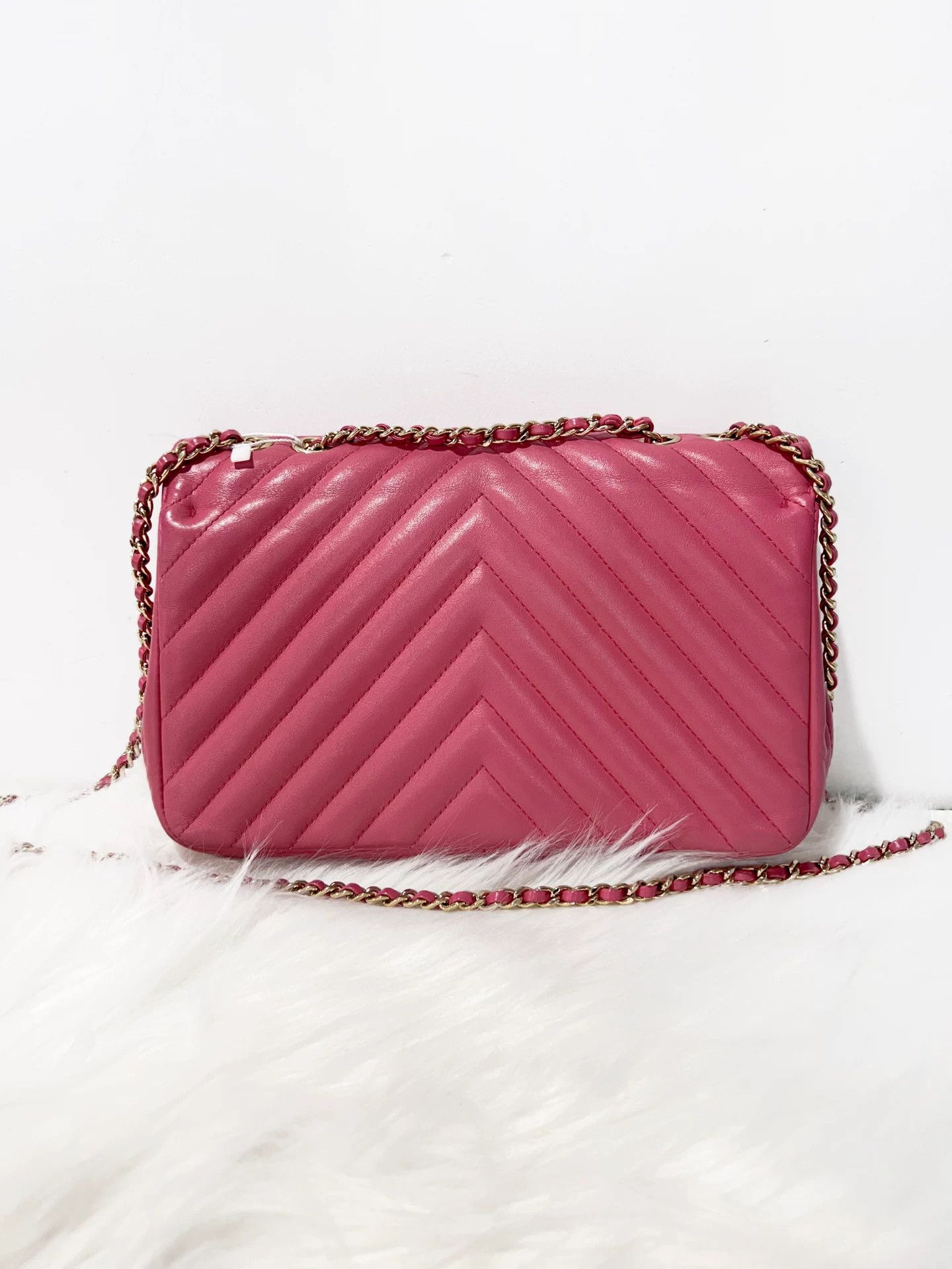 Chanel Pre-loved Bag Very good condition Size ONE SIZE - 2 Thumbnail