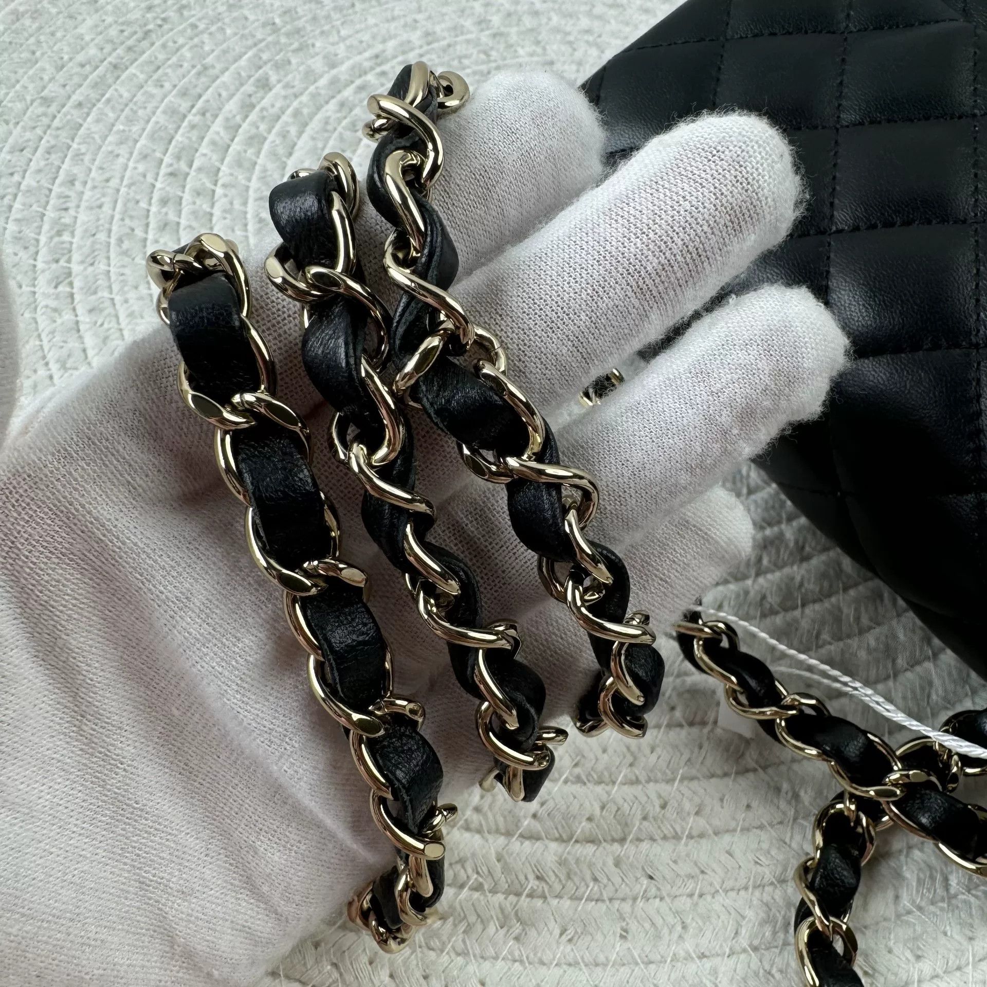 Chanel Pre-loved Bag Very good condition Size ONE SIZE - 2 Thumbnail
