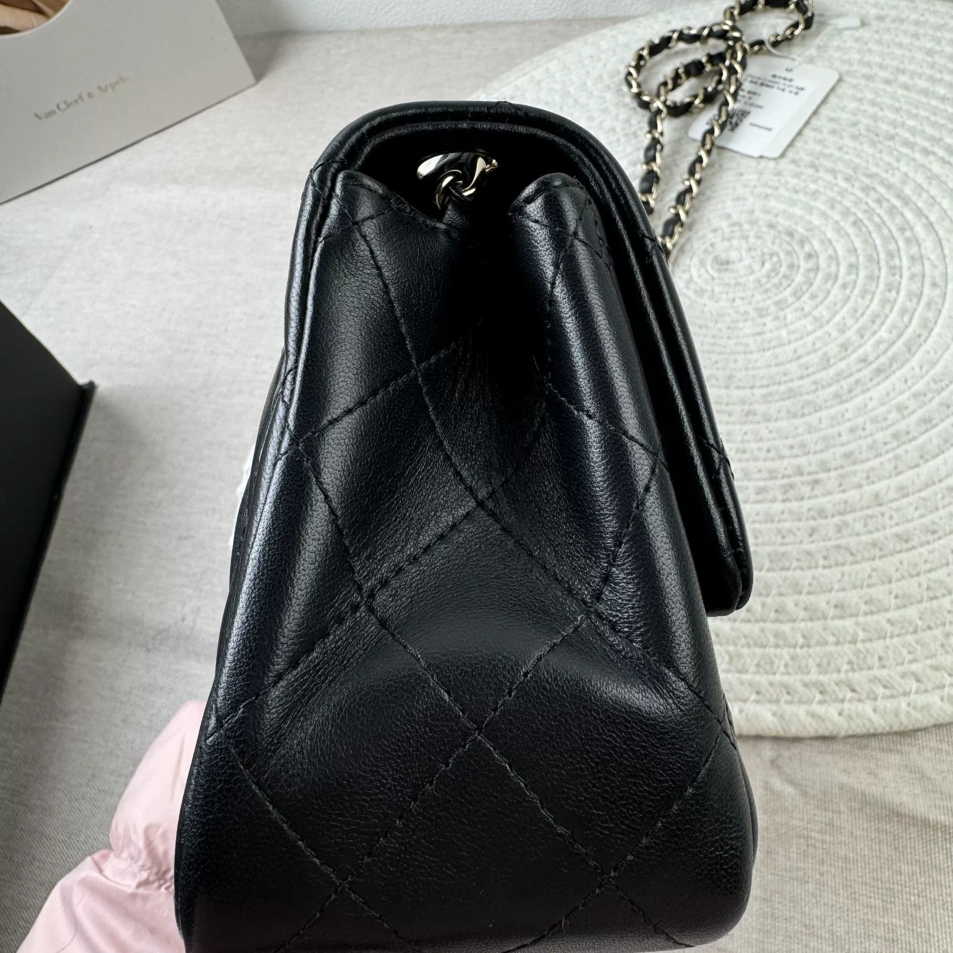 Chanel Pre-loved Bag Very good condition Size ONE SIZE - 5 Thumbnail
