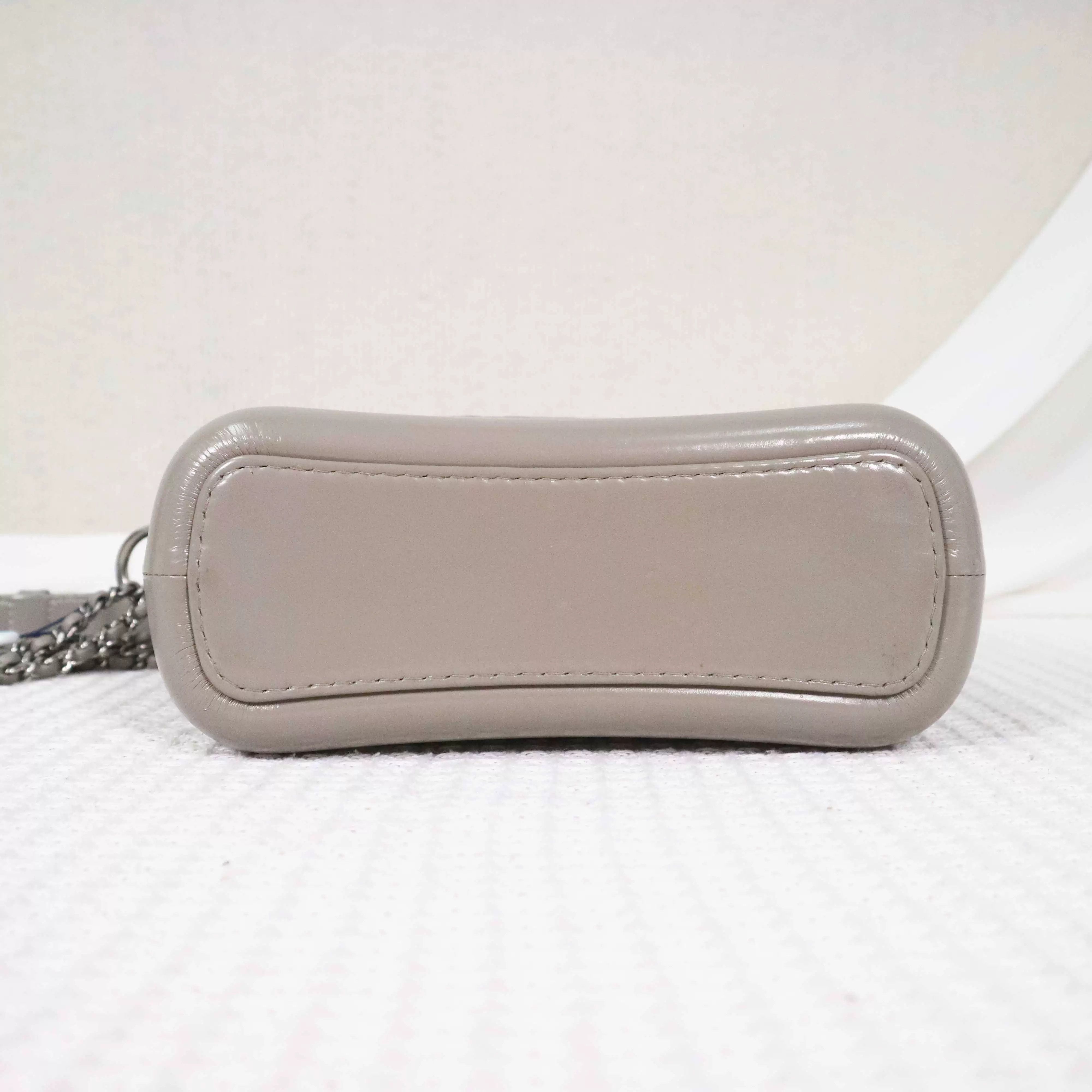 Chanel Pre-loved Bag Very good condition Size ONE SIZE - 5 Thumbnail