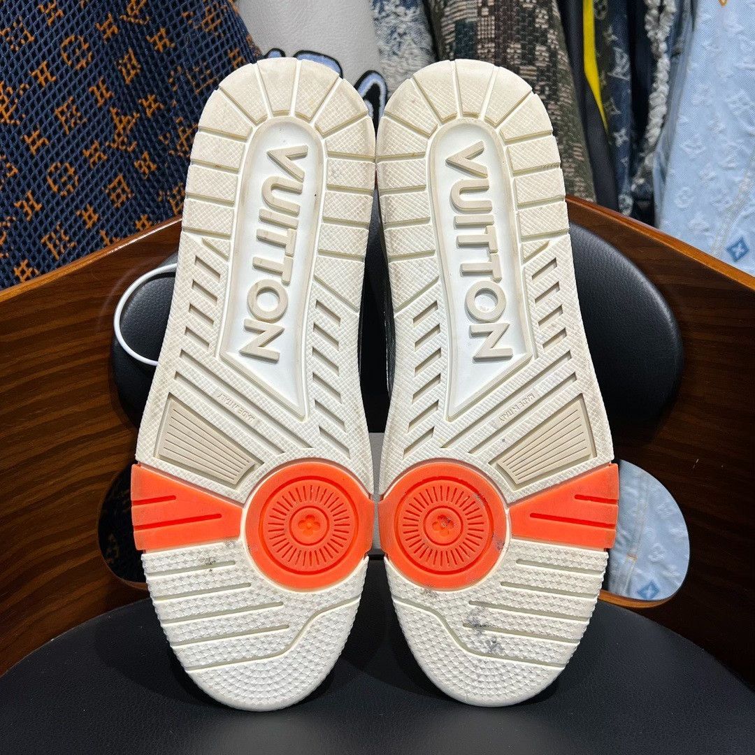 Louis Vuitton Louis Vuitton Training White Lowtop Sneakers 9 Men Size US 9 / EU 42 - 8 Thumbnail