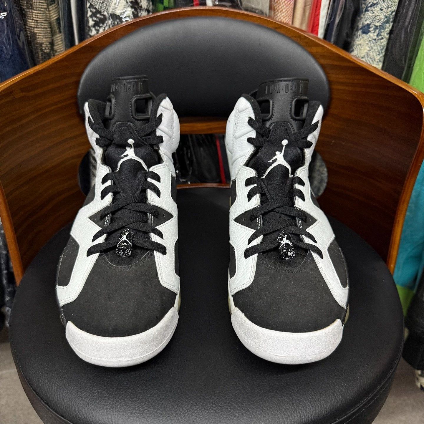 Nike Nike AJ6 Black Lowtop Sneakers 11.5 Men Size US 11.5 / EU 44-45 - 2 Thumbnail
