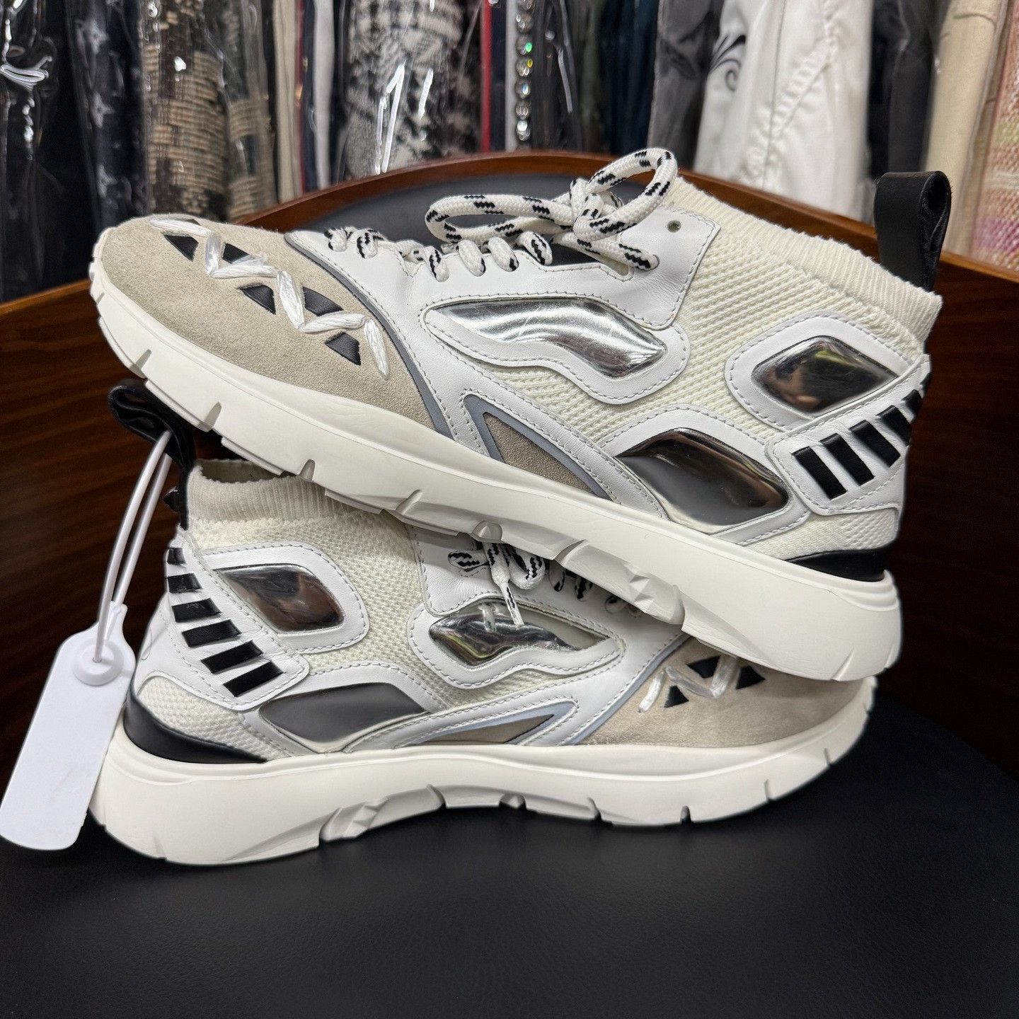 Valentino Valentino White Lowtop Sneakers 8.5 Men Size US 8.5 / EU 41-42 - 7 Thumbnail