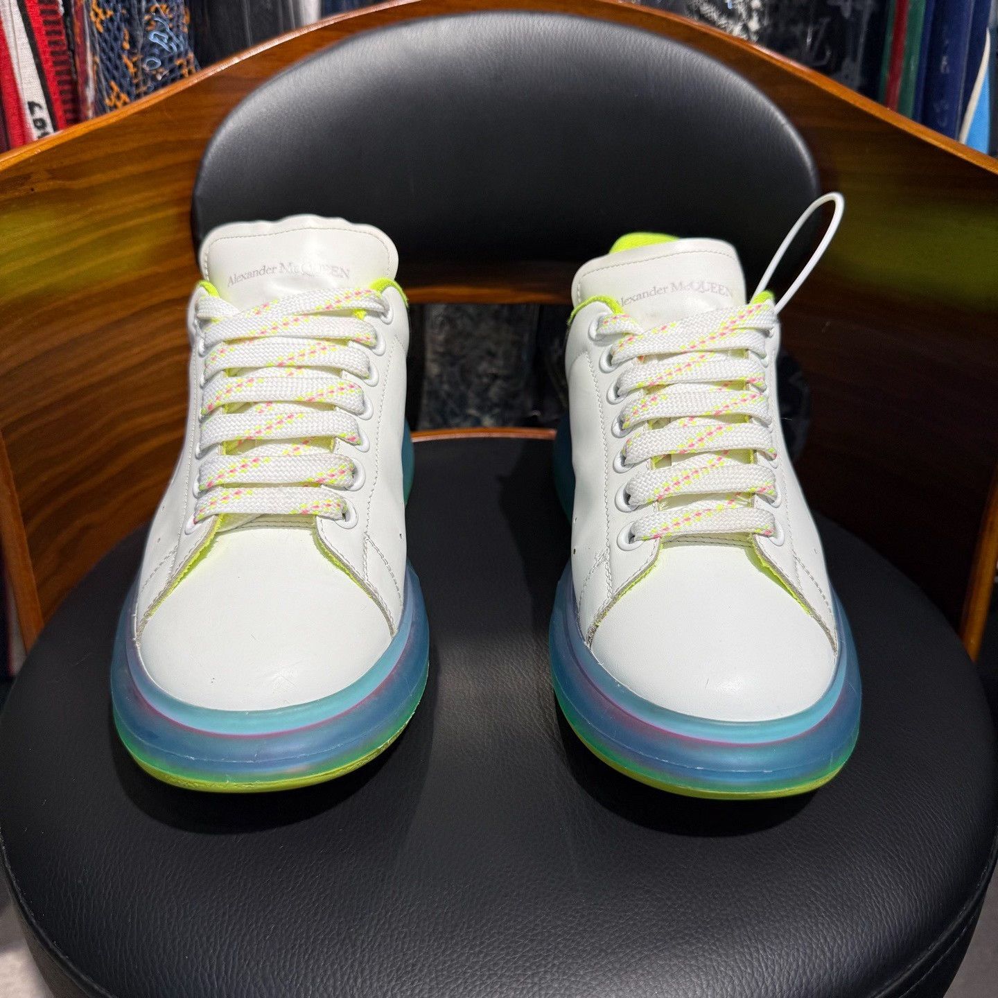 Alexander McQueen Alexander McQueen Blue Lowtop Sneakers 7.5 Men Size US 7.5 / EU 40-41 - 2 Thumbnail