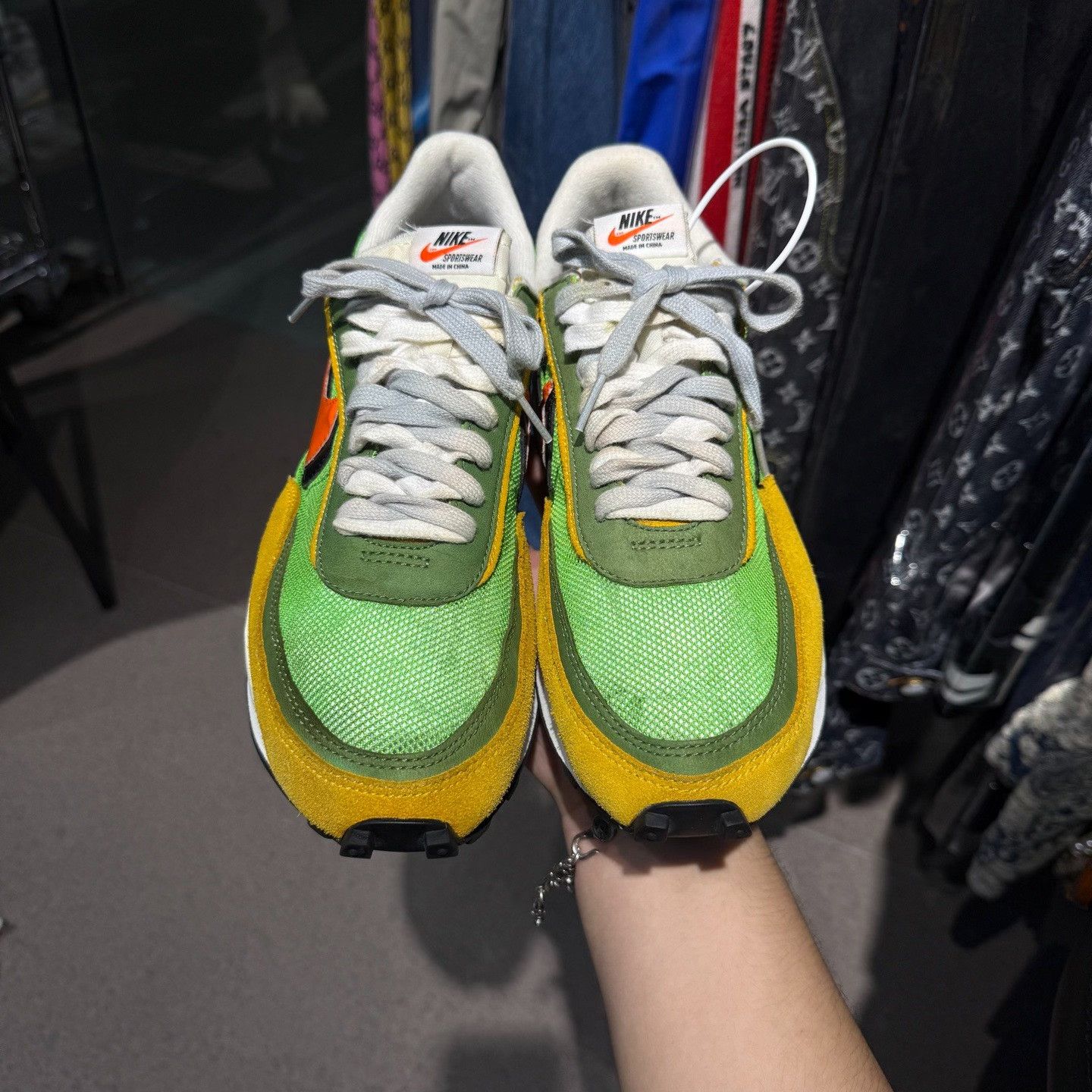Sacai Sacai Yellow Lowtop Sneakers 10 Men Size US 10 / EU 43 - 5 Thumbnail