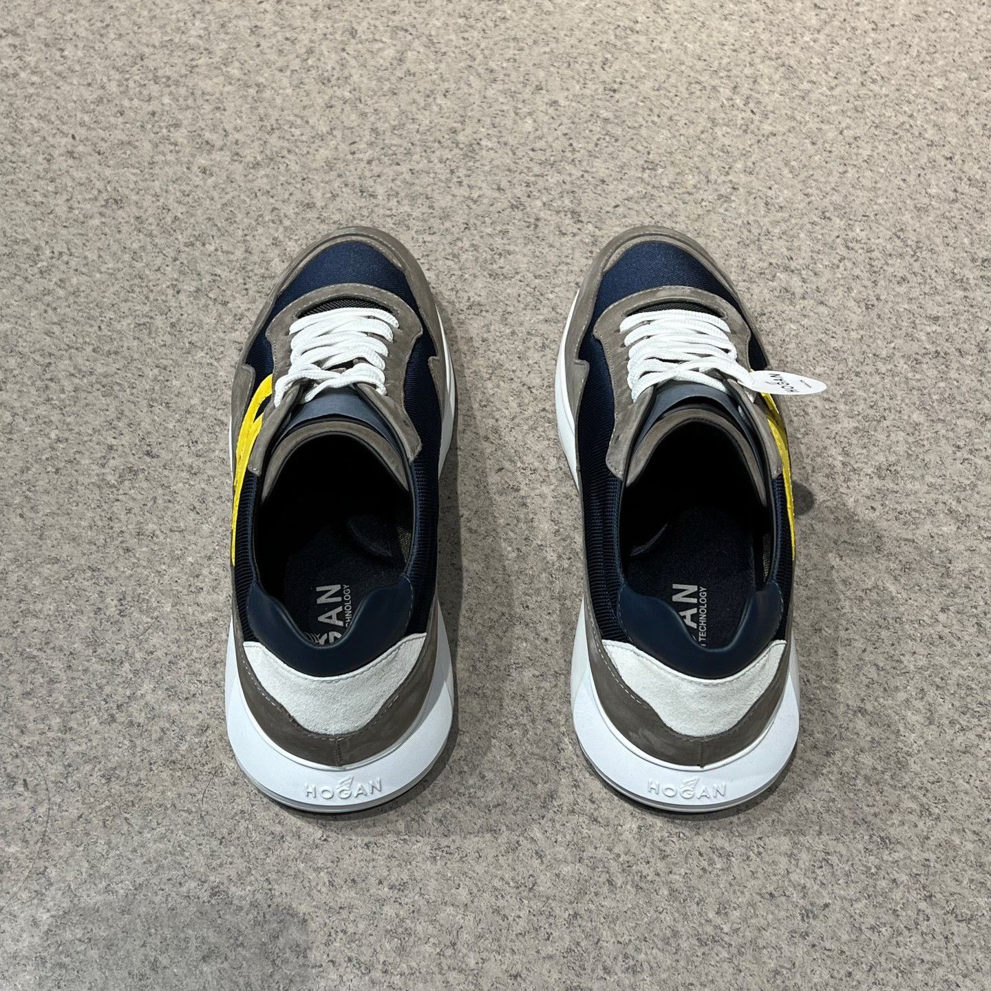 Hogan Hogan Retro Lowtop Sneakers 10.5 Men Size US 10.5 / EU 43-44 - 8 Thumbnail