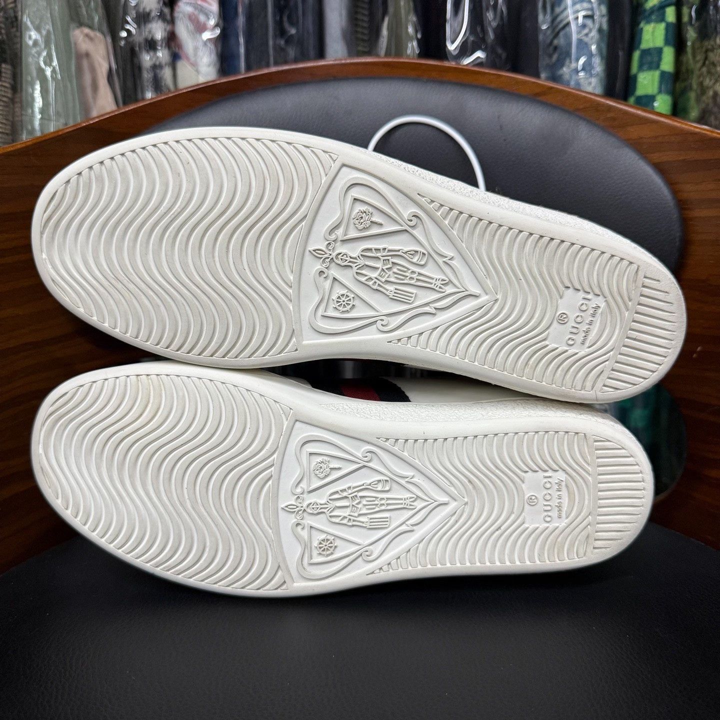 Gucci Gucci White Lowtop Sneakers us_6-5 Women Size US 6.5 / IT 36.5 - 9 Thumbnail